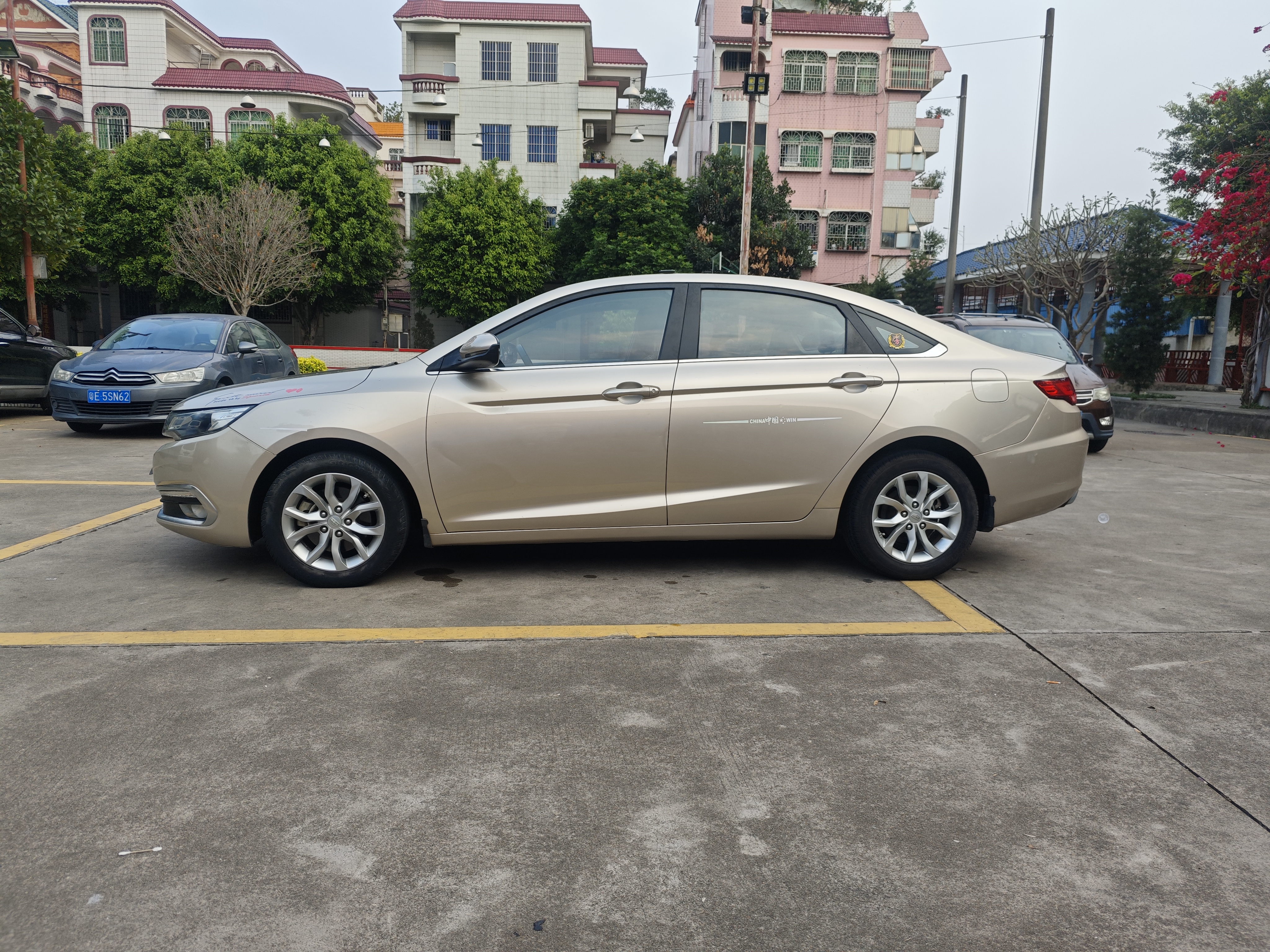 GEELY Emgrand GL 2017 صورة سيارة #2