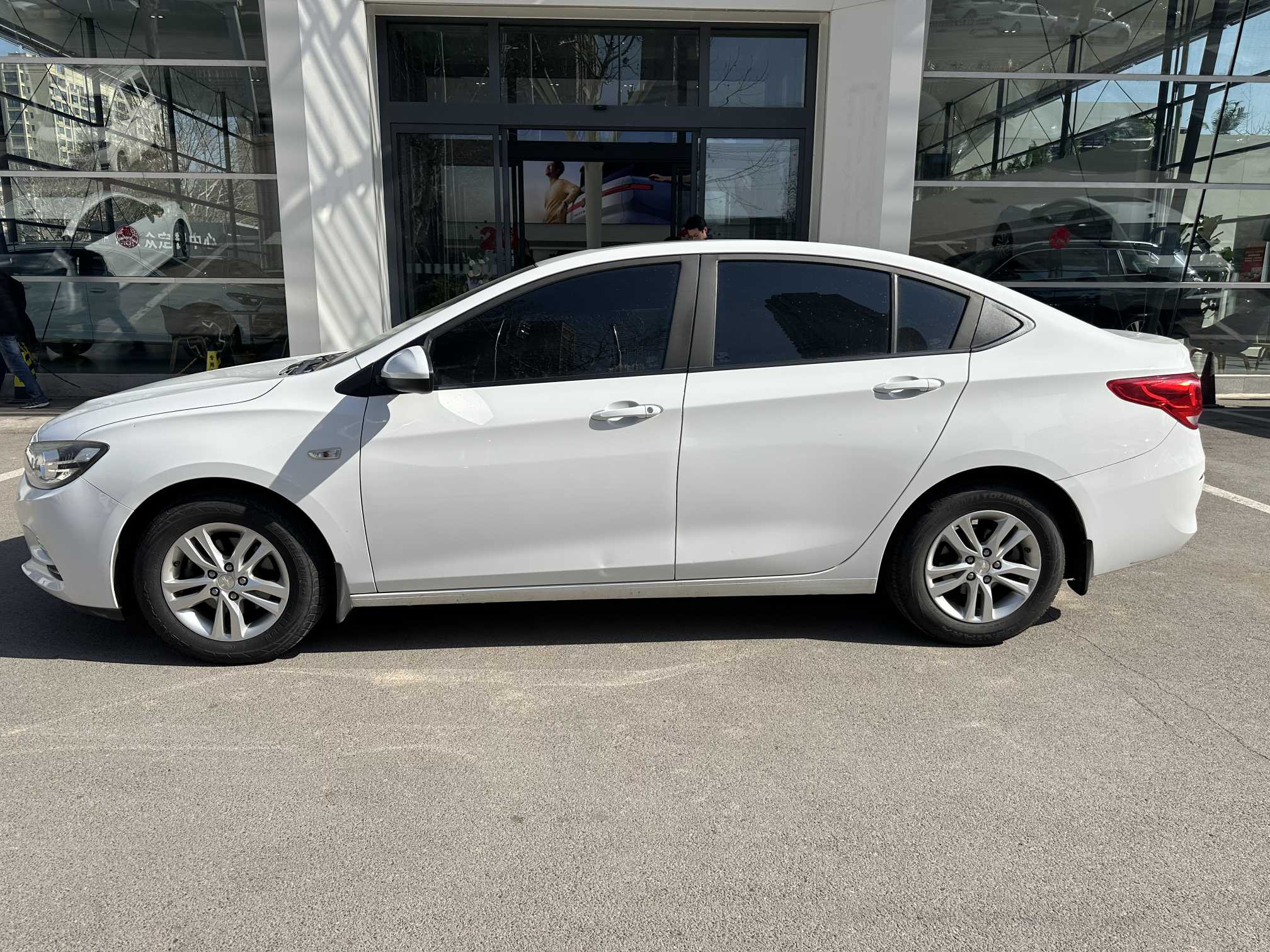 Chevrolet Cavalier 2017 car image #2