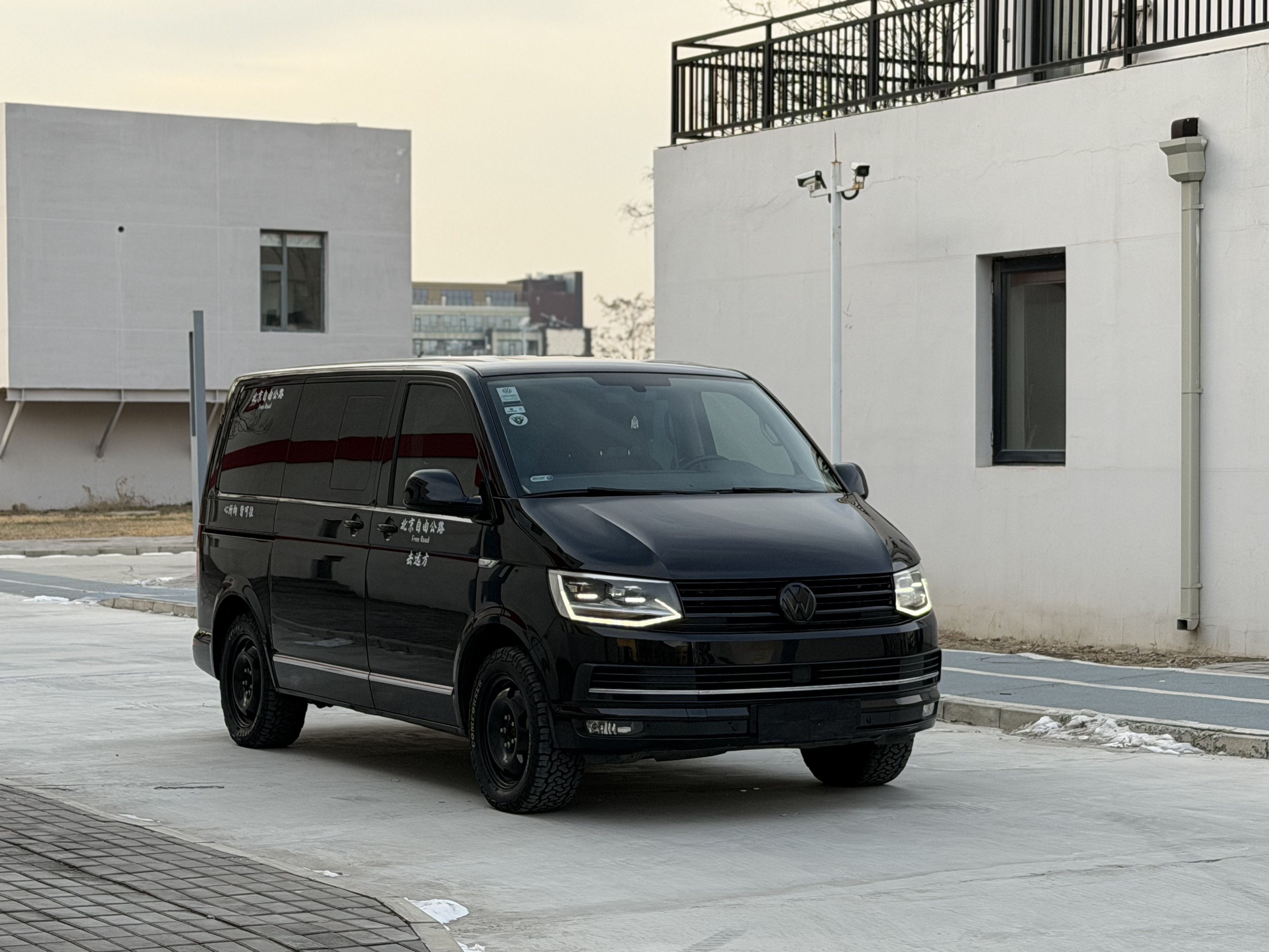 Volkswagen Multivan 2017 immagine di auto #2