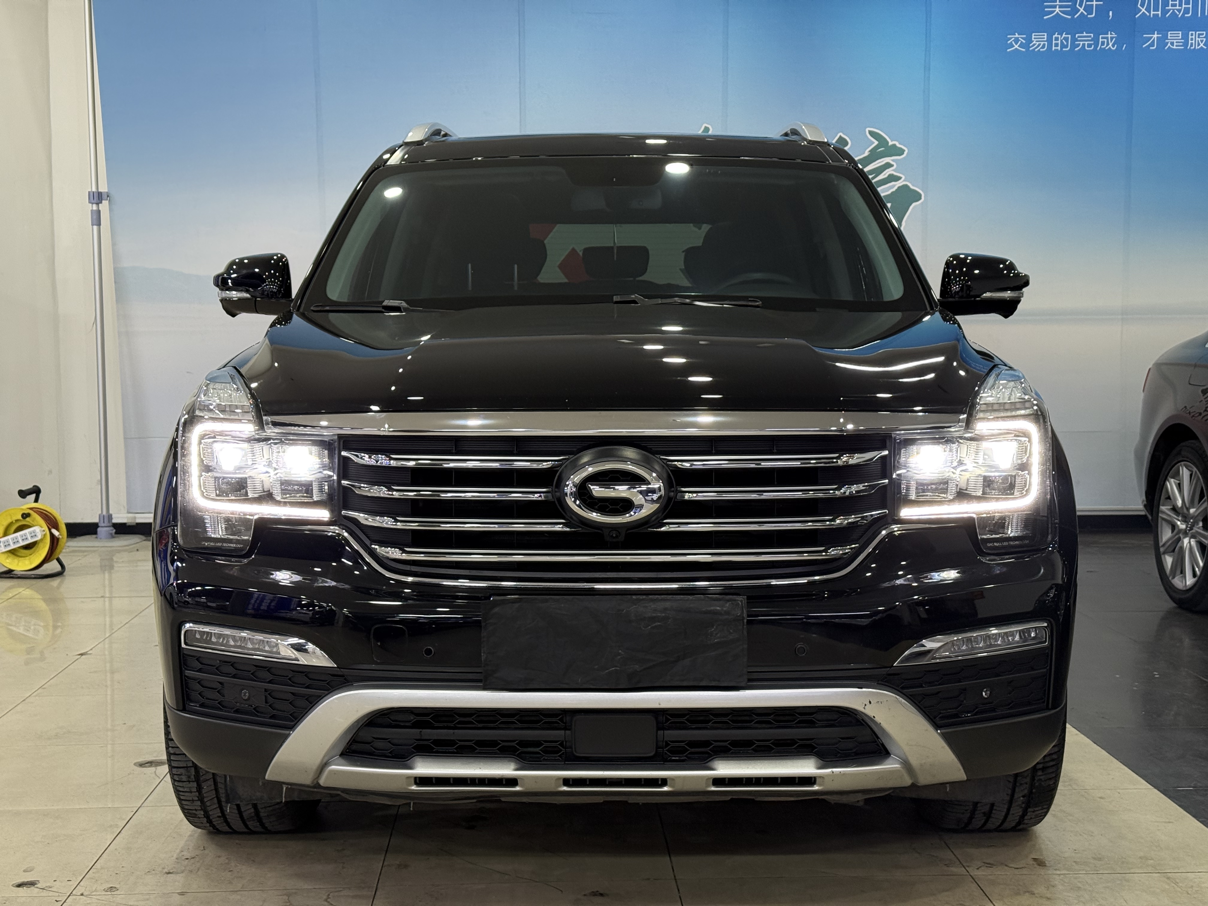 GAC Trumpchi GS8 2017 car image #2