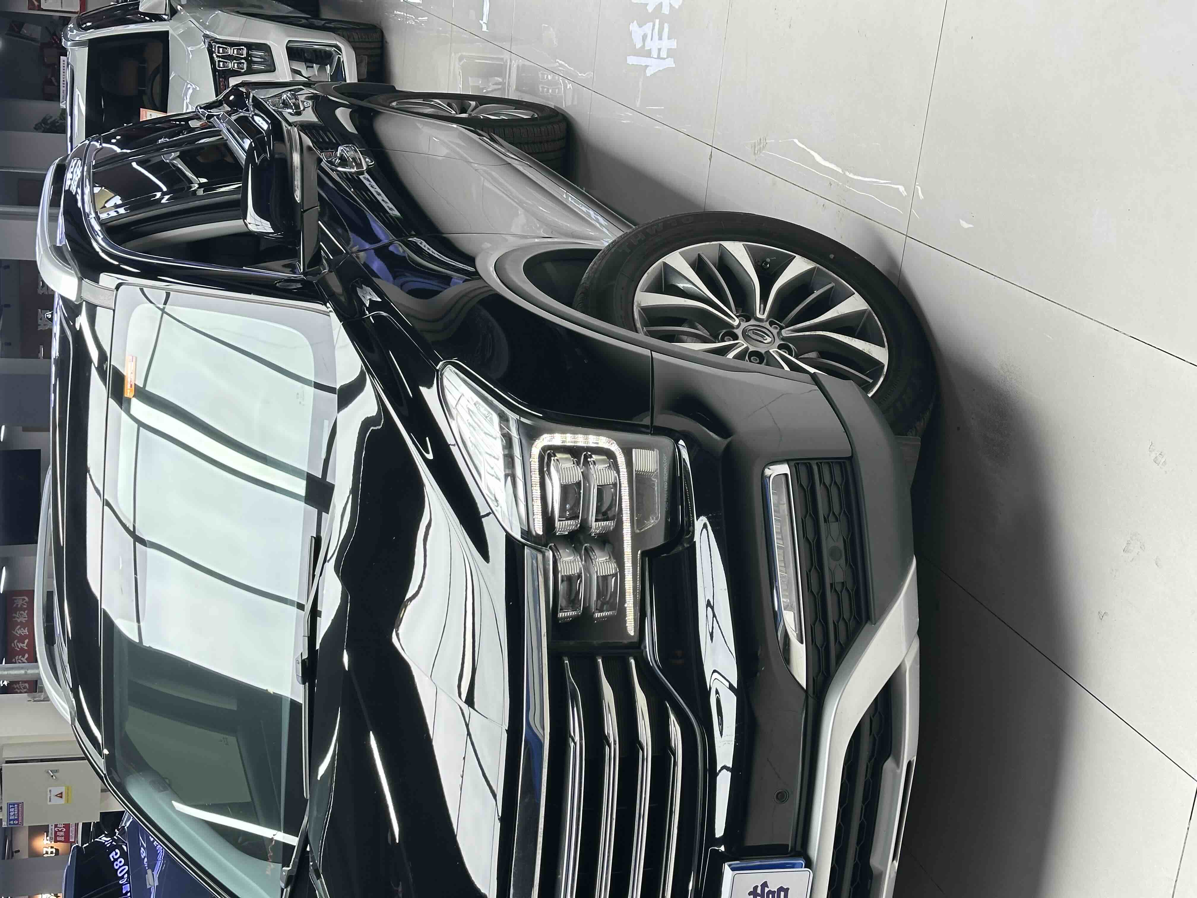 GAC Trumpchi GS8 2017 car image #2