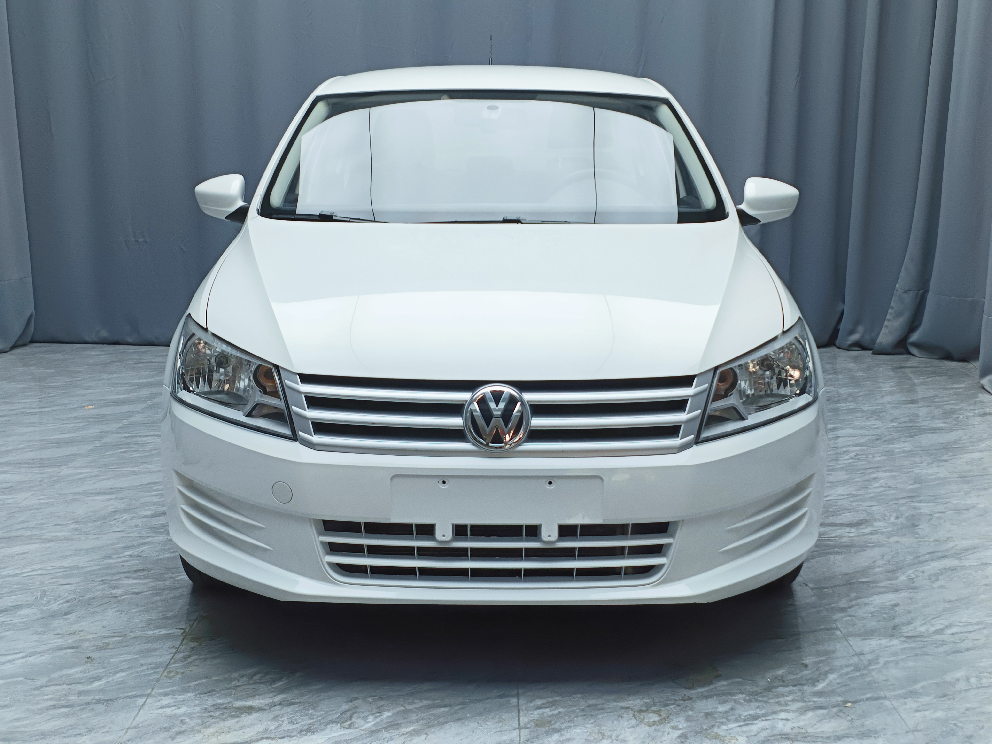 Santana 2015 car image #2