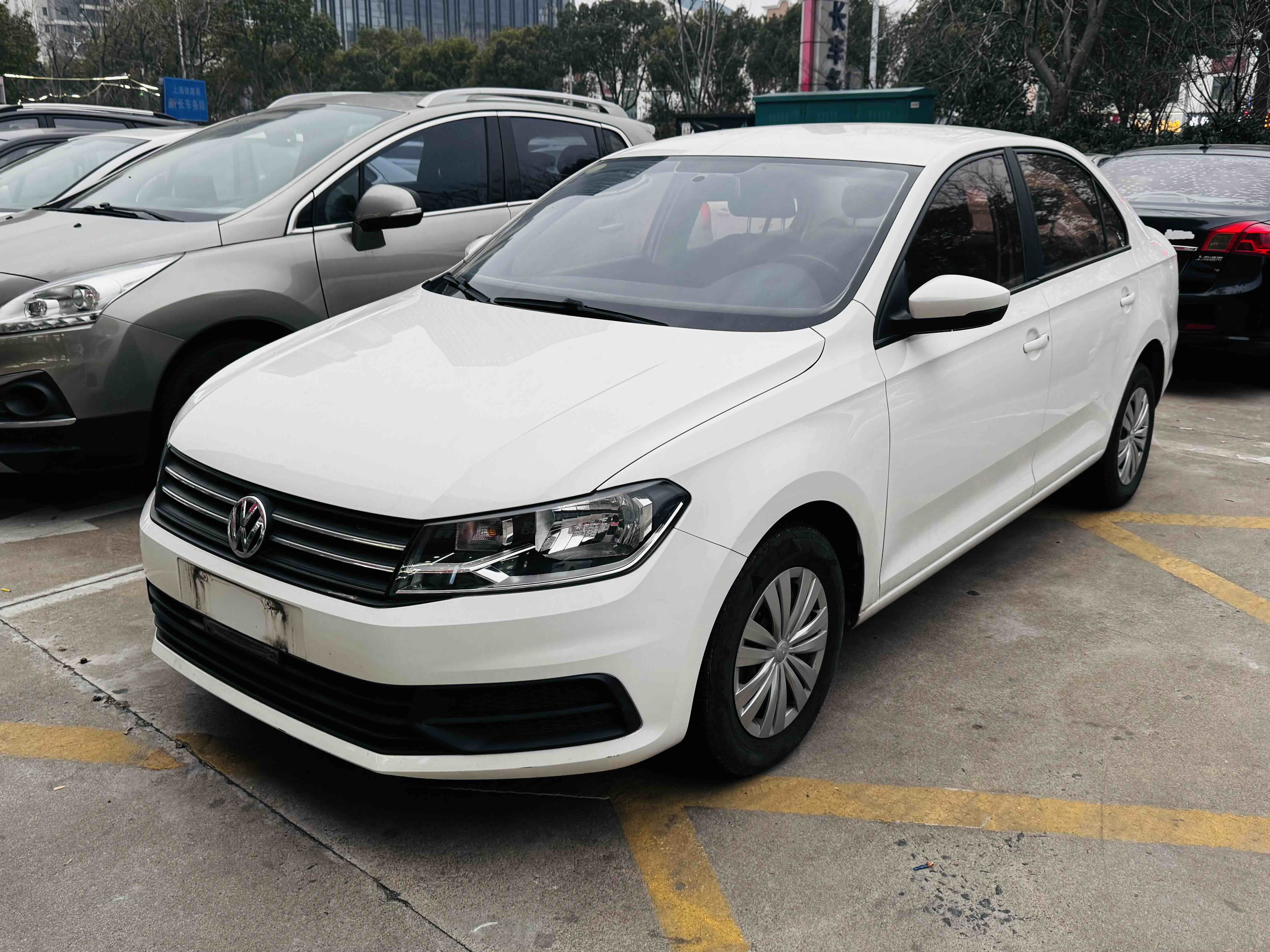 Santana 2018 #2 Santana 2018 car image #2