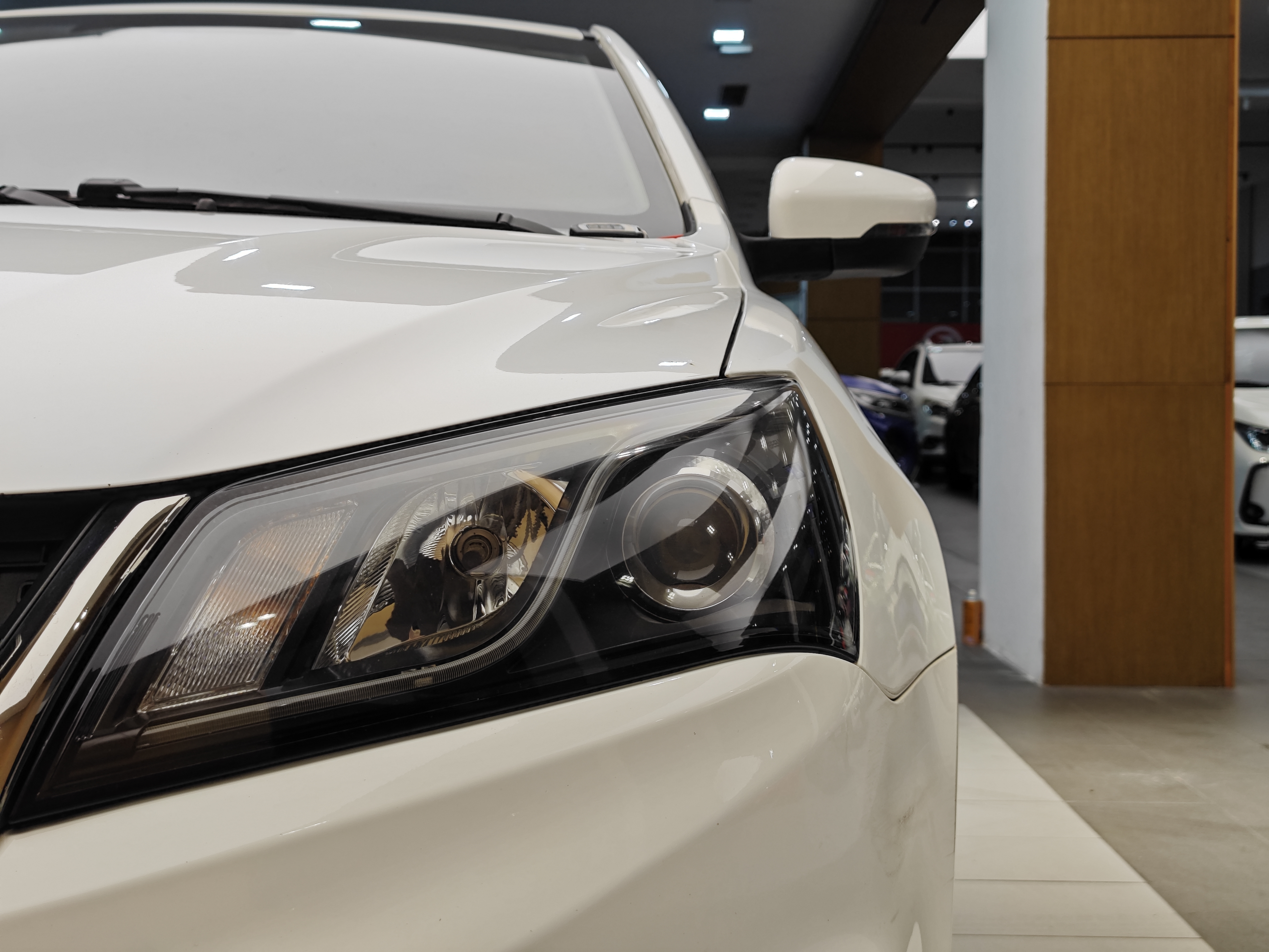 GEELY Emgrand 2018 car image #2