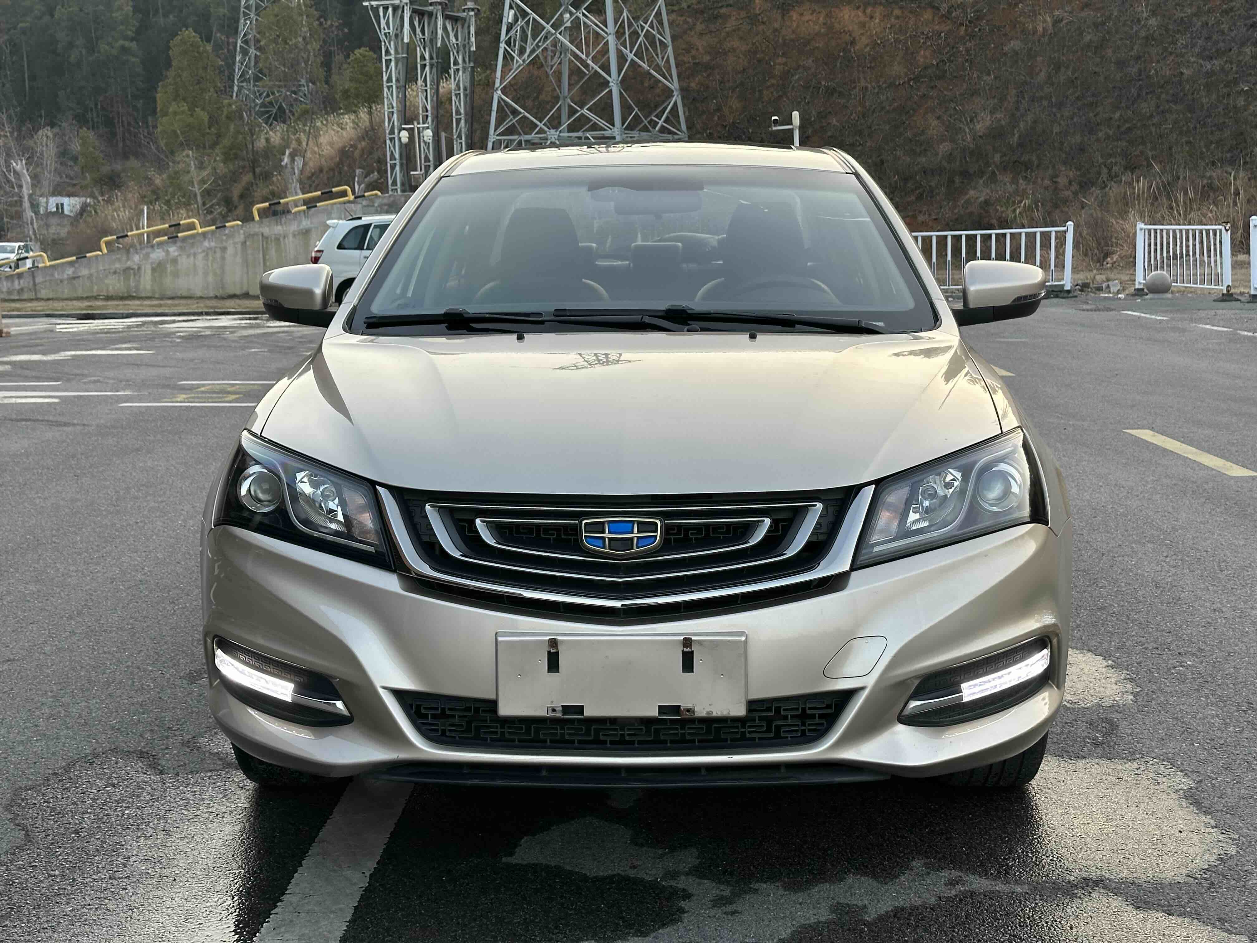 GEELY Emgrand 2017 car image #2