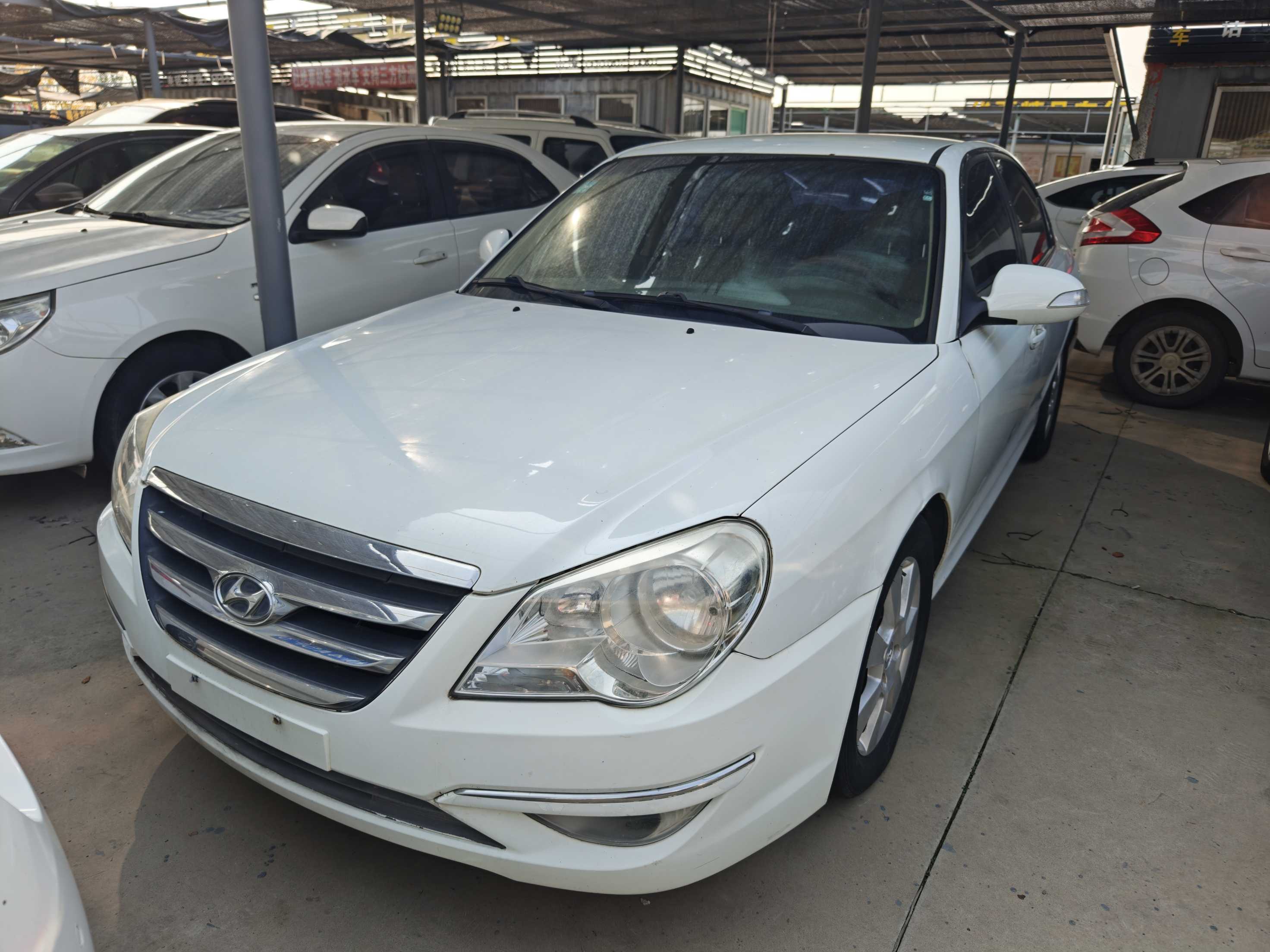 Hyundai moInca 2012 car image #2