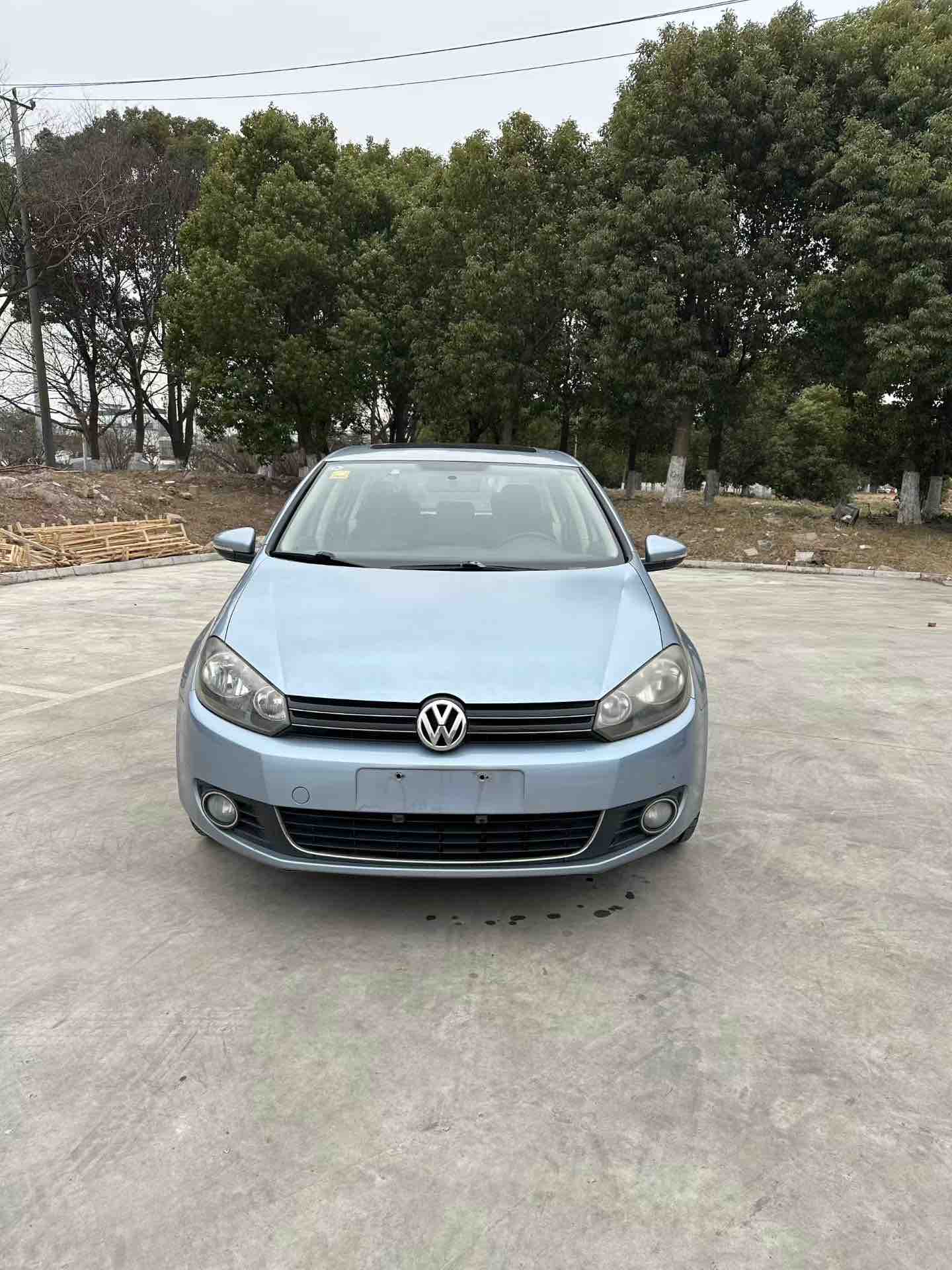 Volkswagen Golf 2013 car image #2