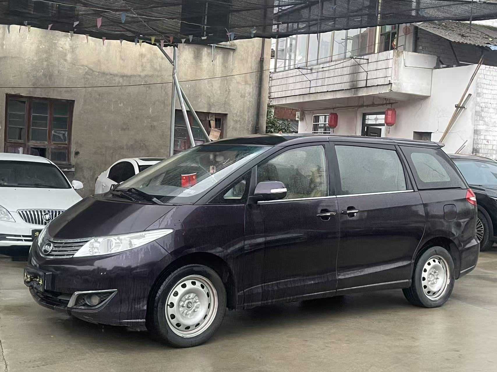 BYD M6 2015 car image #2