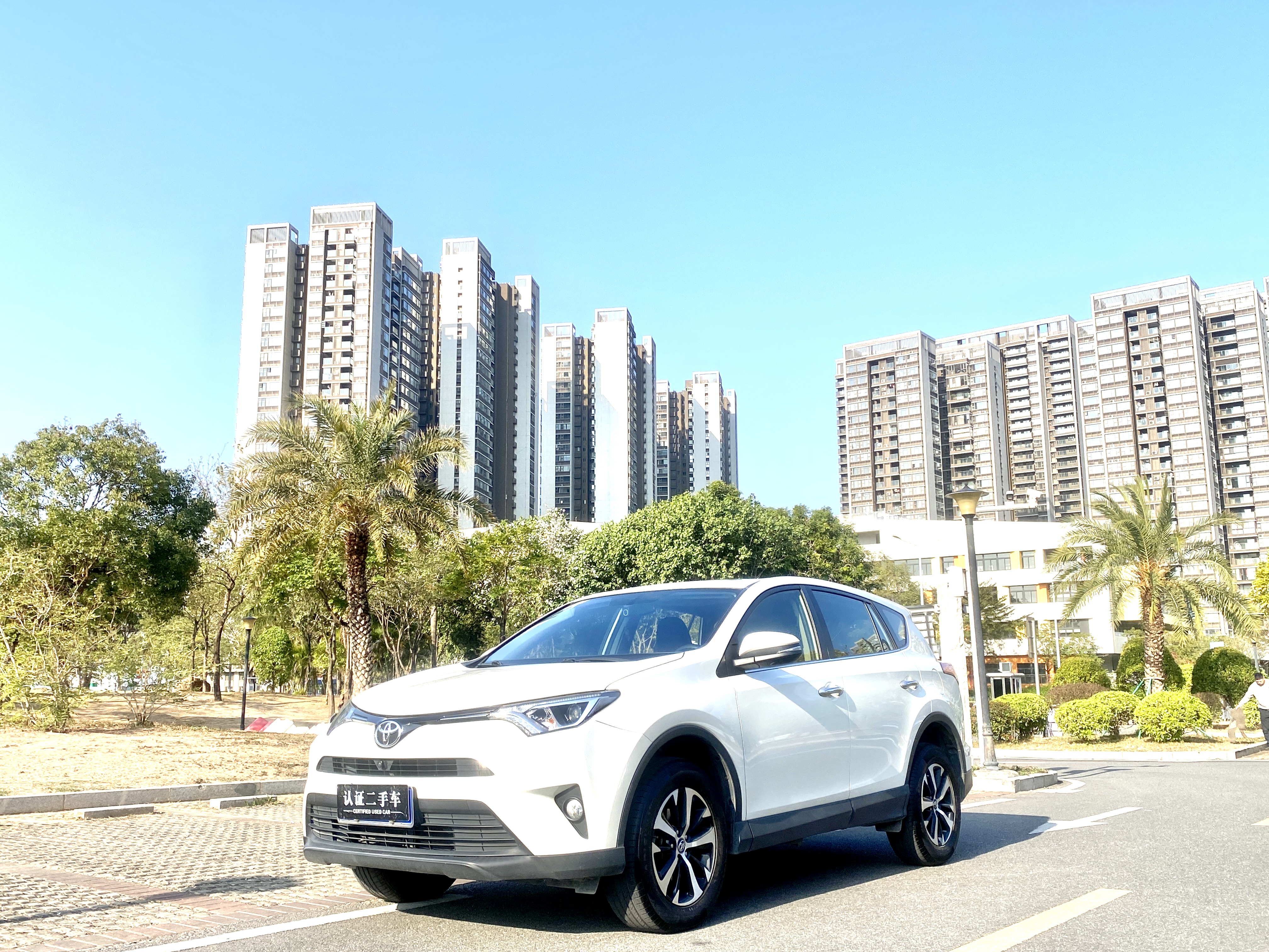 丰田 RAV4荣放 2018 汽车图片 #2