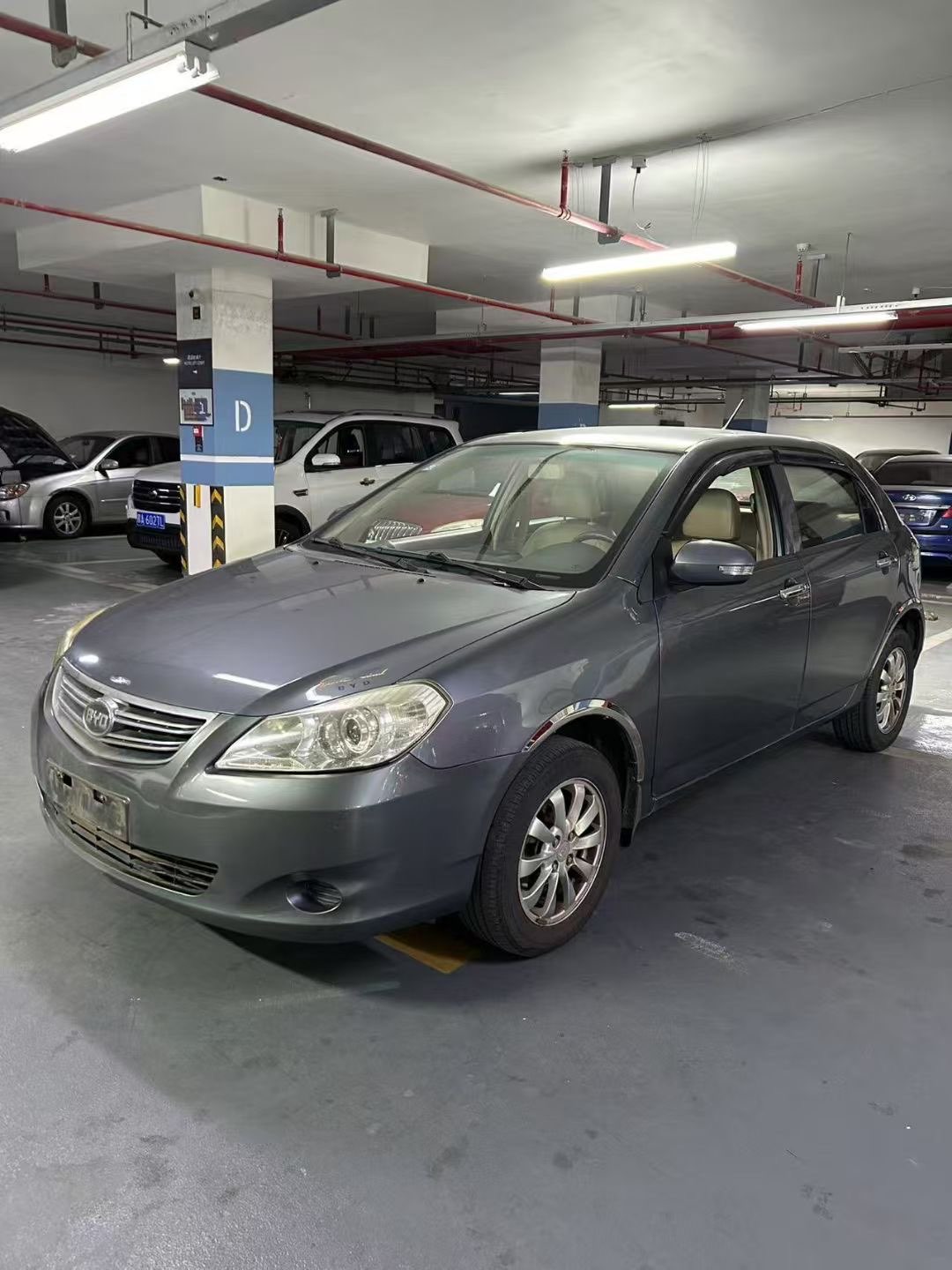 BYD F3R 2011 #2 BYD F3R 2011 car image #2