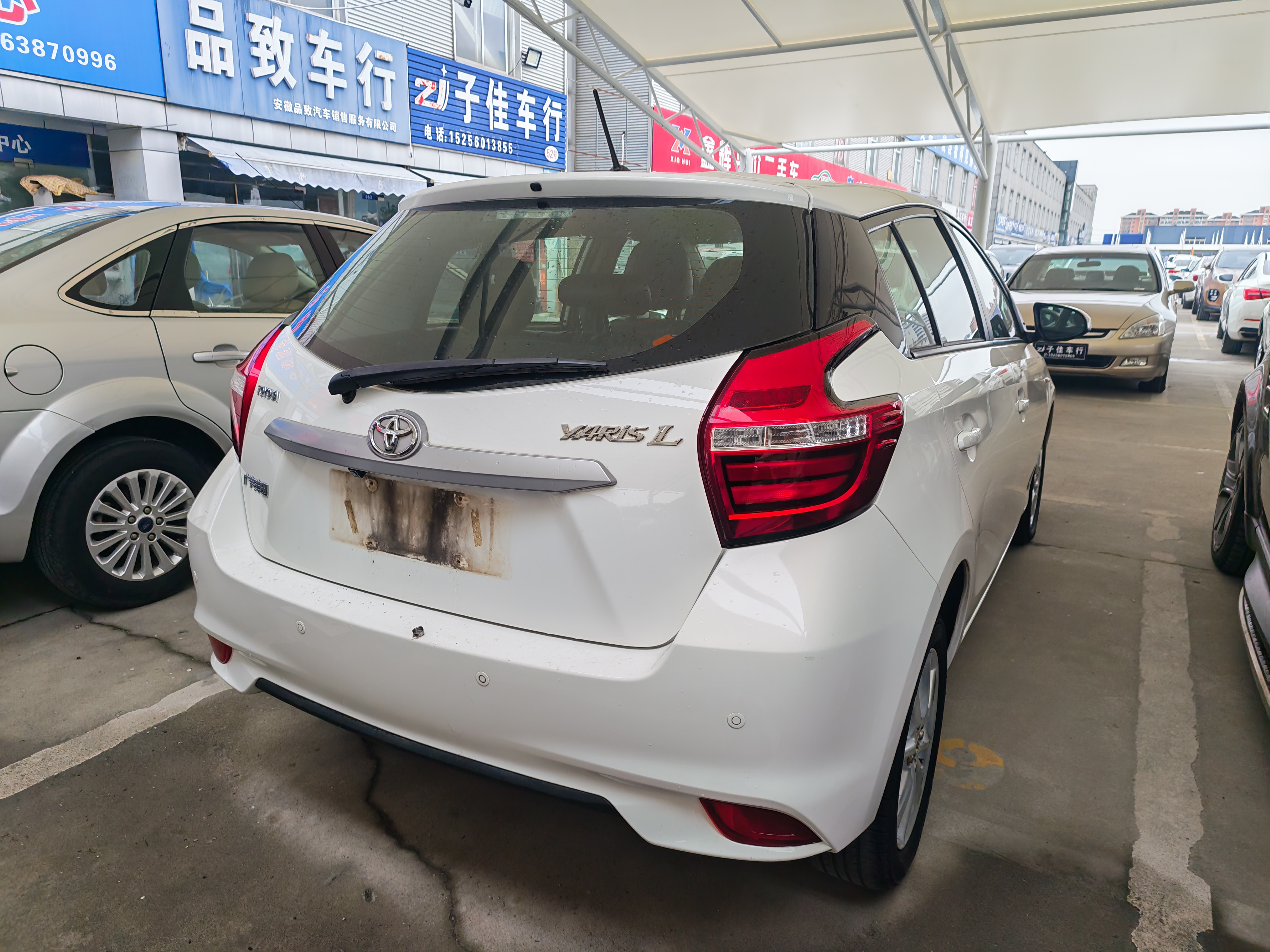 Toyota Yaris L Zhixuan 2018 صورة سيارة #2