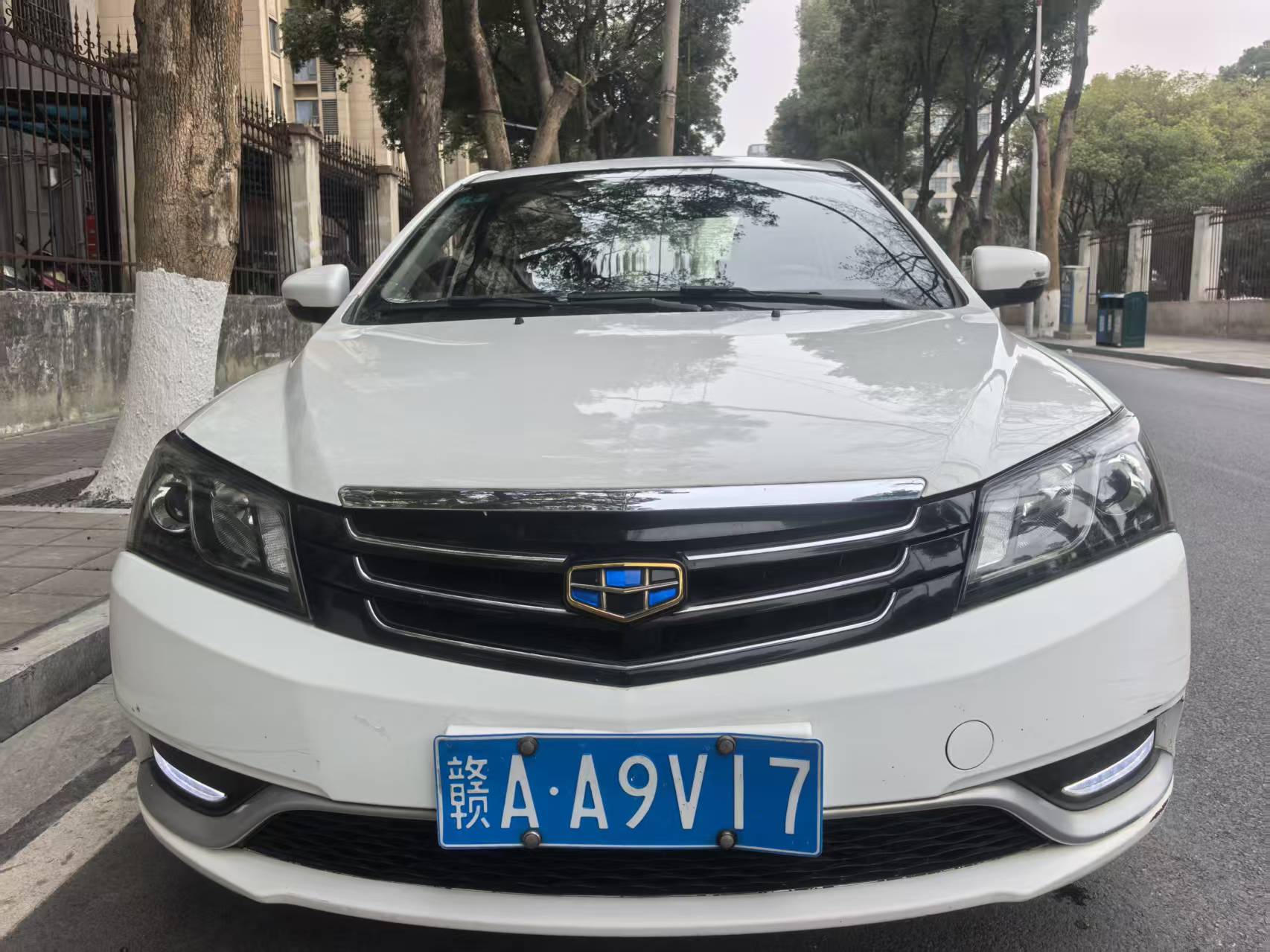 GEELY Emgrand 2015 #2 GEELY Emgrand 2015 car image #2