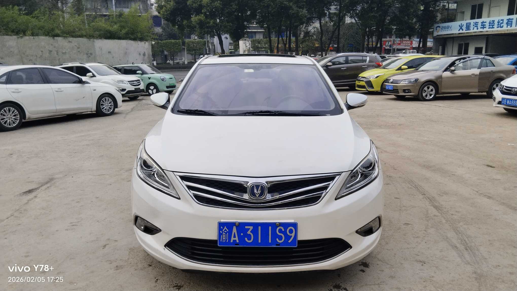 Changan Eado 2014 #2 Changan Eado 2014 car image #2