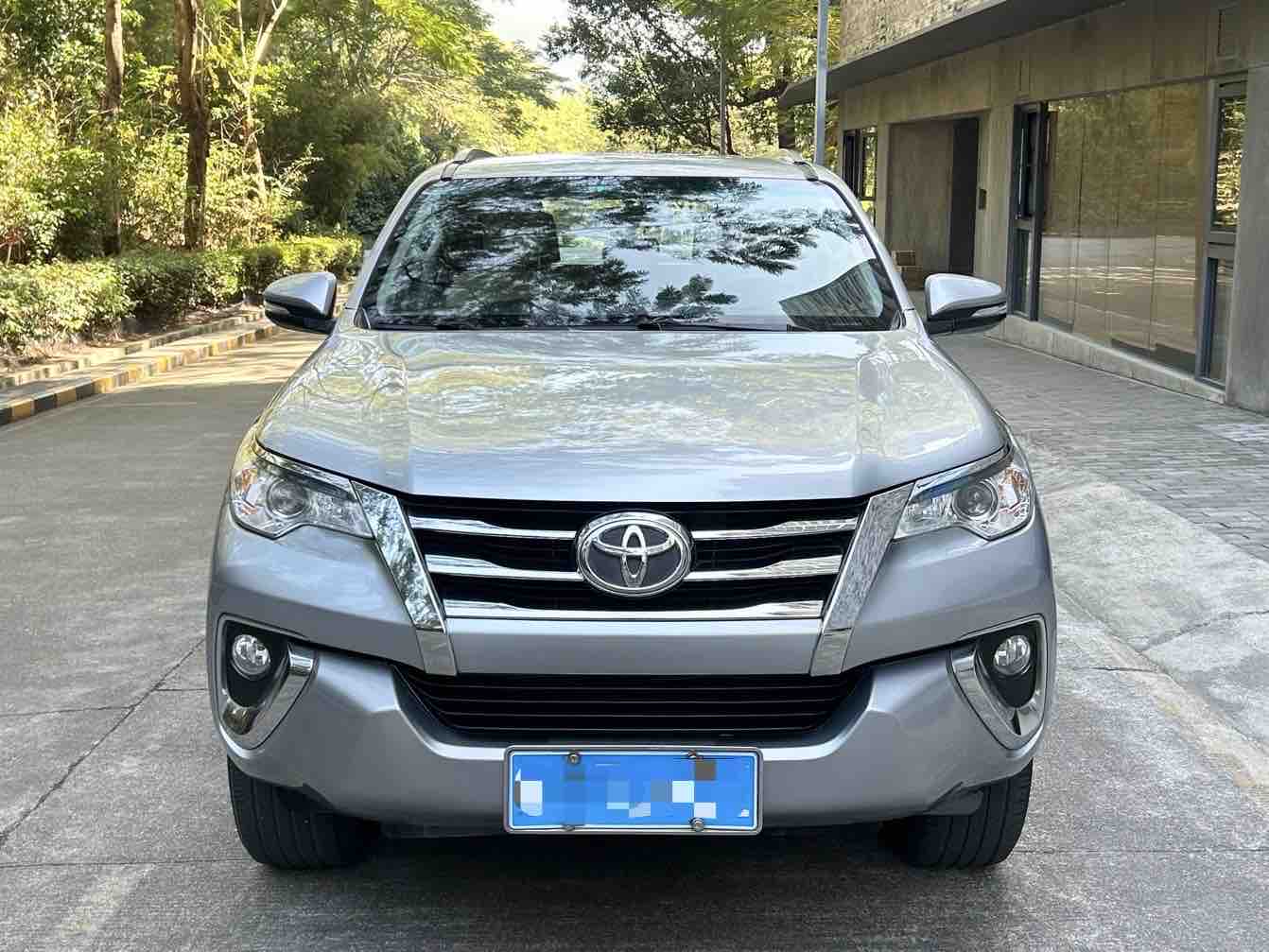 Toyota Fortuner 2017 car image #2