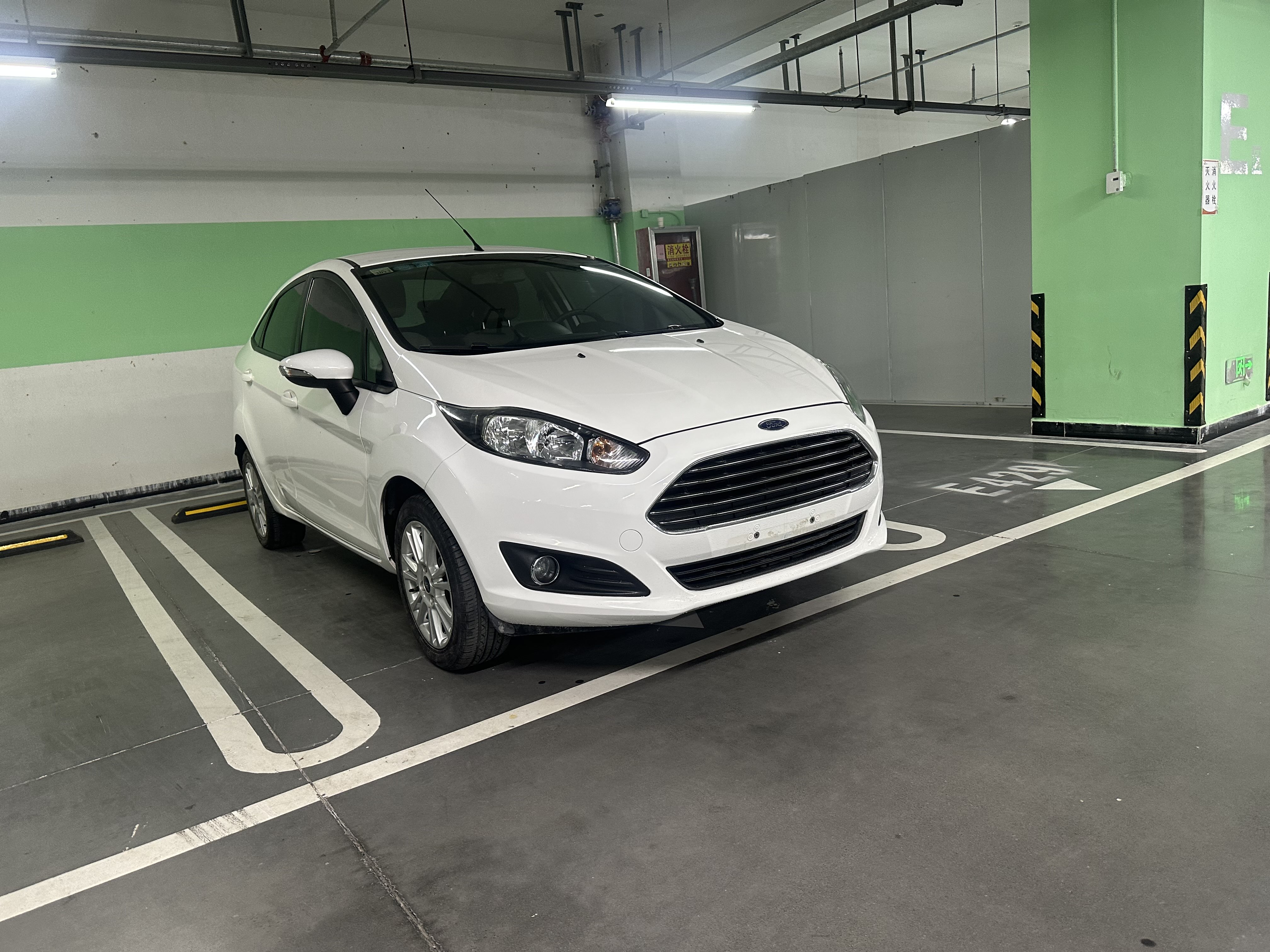 Ford Fiesta 2015 #2 Ford Fiesta 2015 car image #2