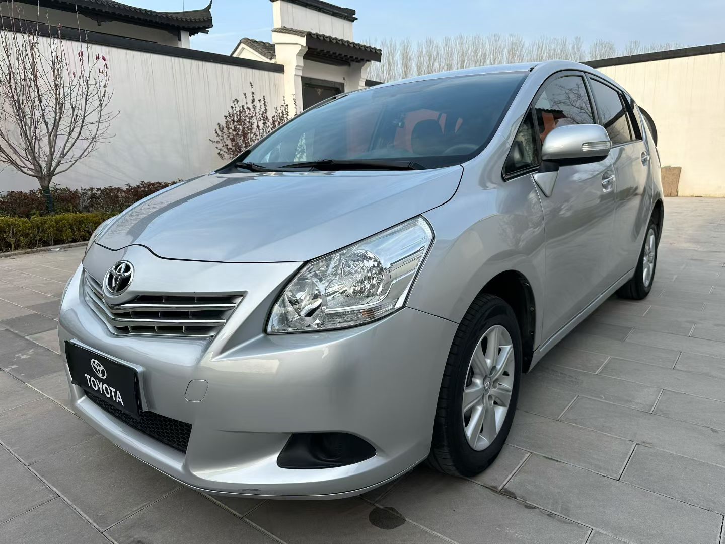 Toyota Verso 2012 car image #2