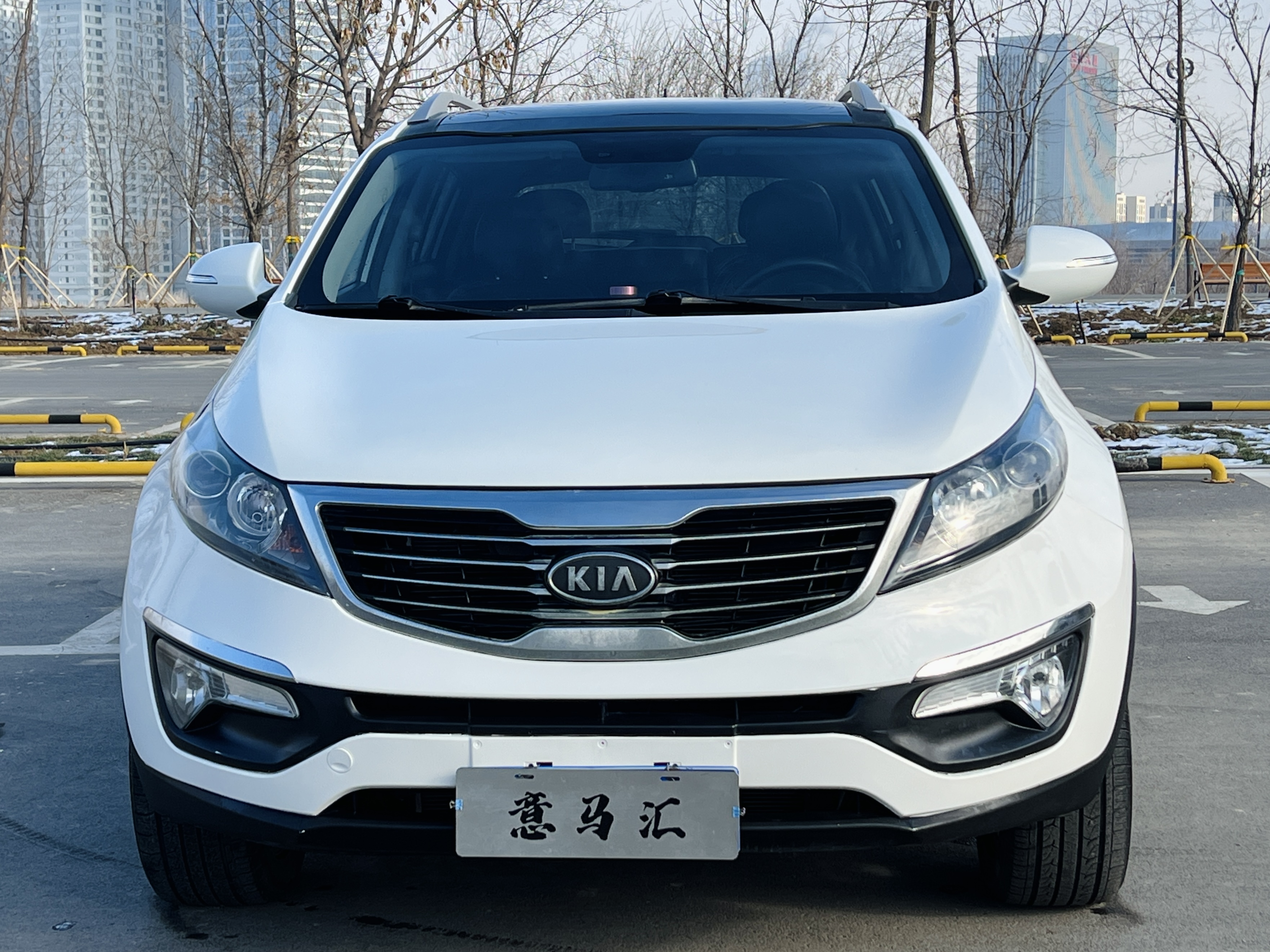 Kia Sportage R 2011 car image #2