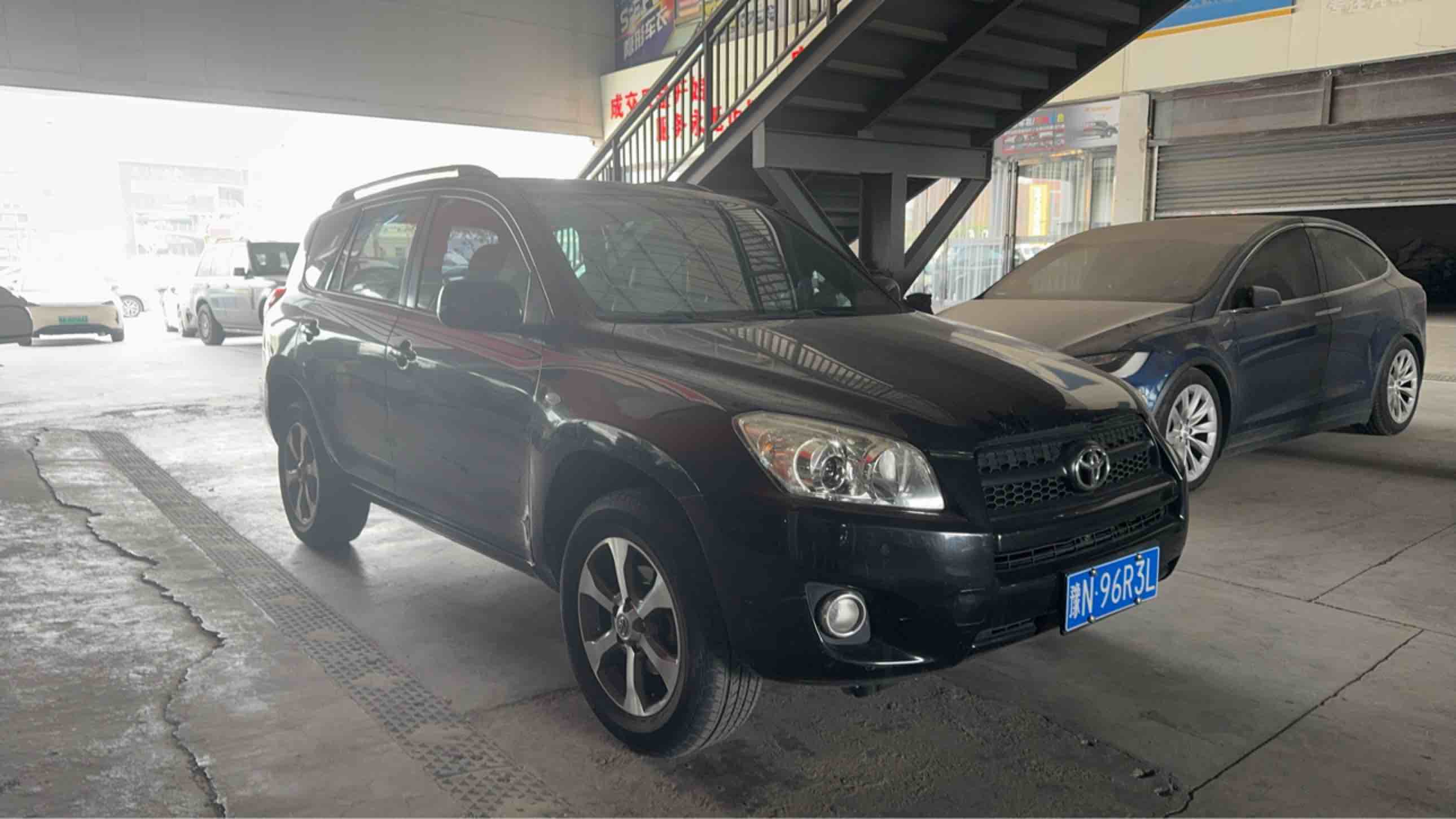 Toyota RAV4 2010 #2 Toyota RAV4 2010 car image #2