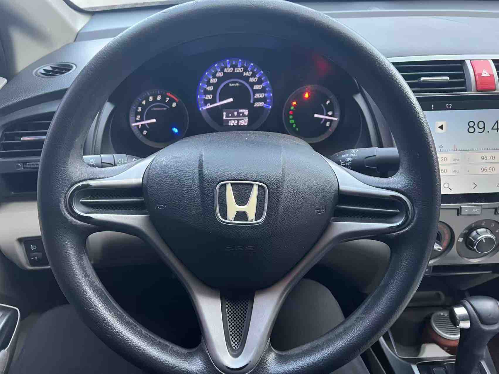 Honda City Classic 2013 car image #2