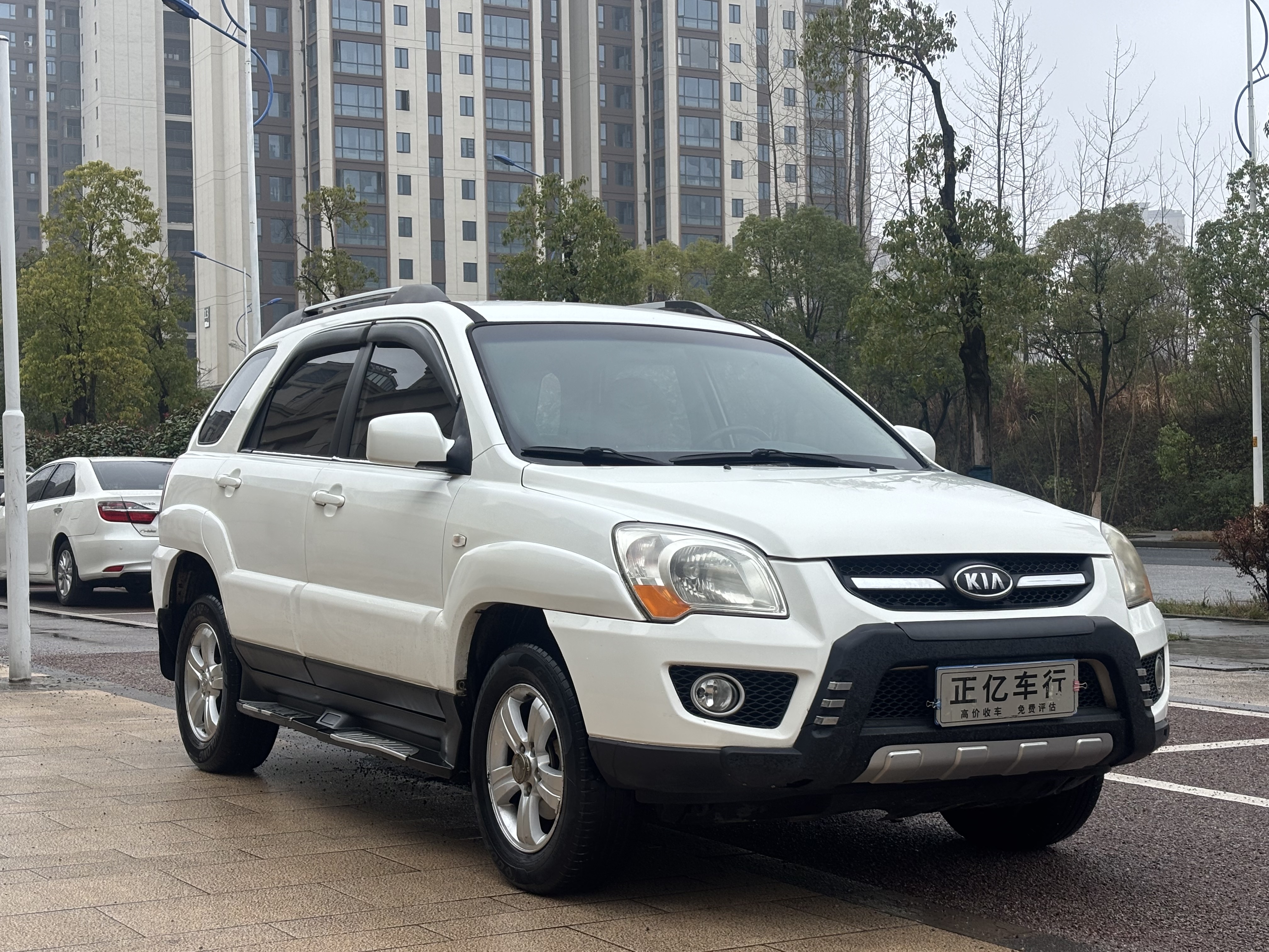 起亚 狮跑 2012 汽车图片 #2