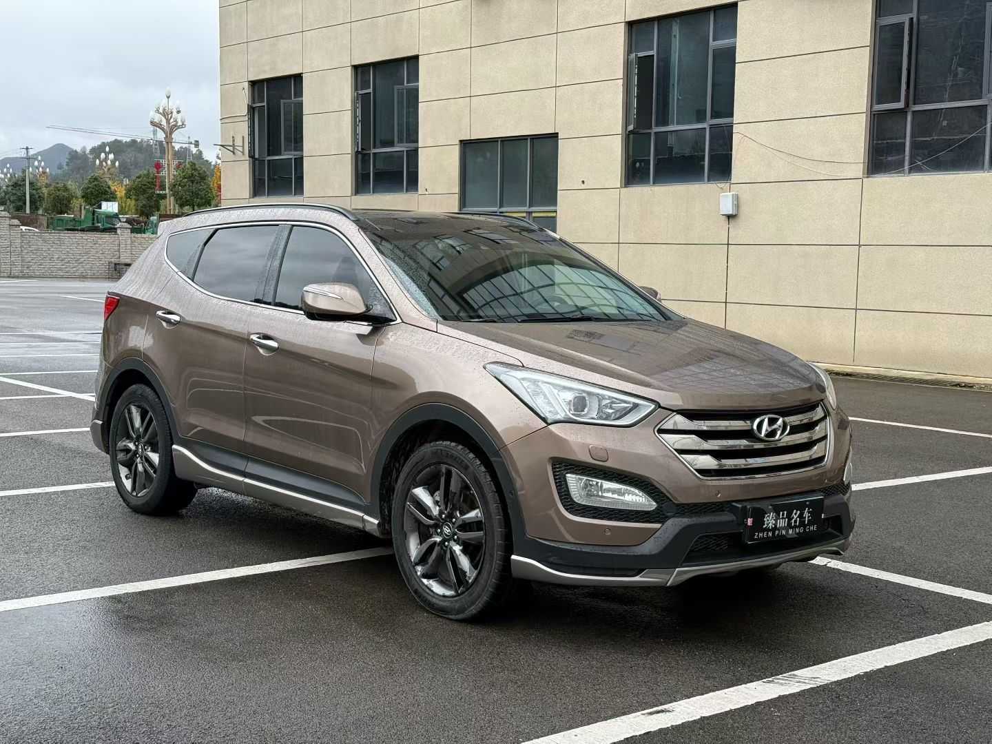 Hyundai Santa Fe (Imported) 2015 car image #2