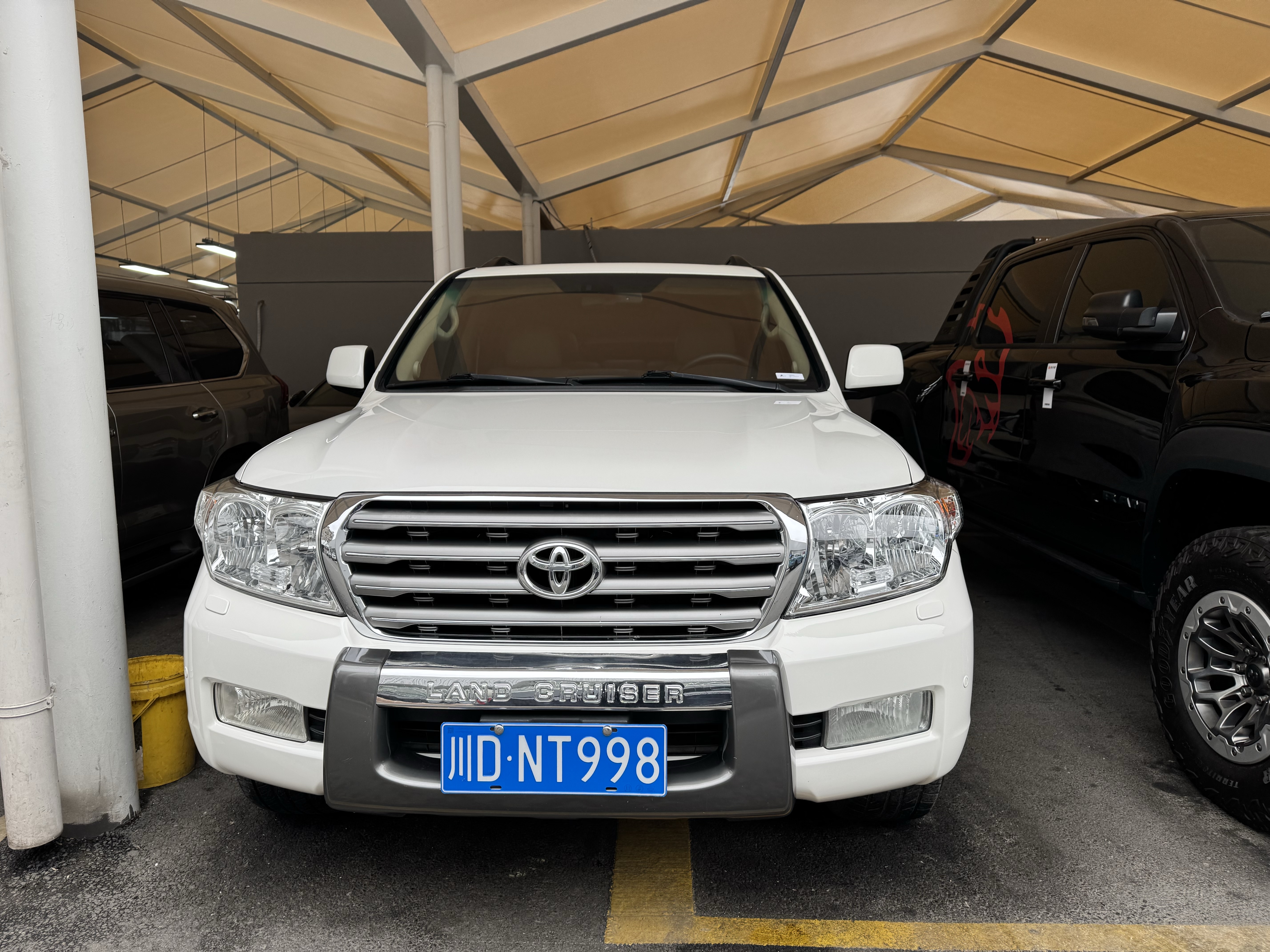 Toyota Land Cruiser 2008 car image #2