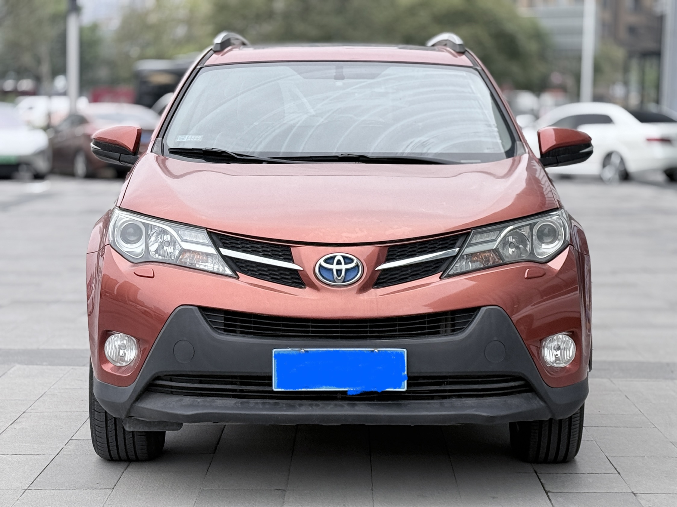 Toyota RAV4 2014 изображение автомобиля #2