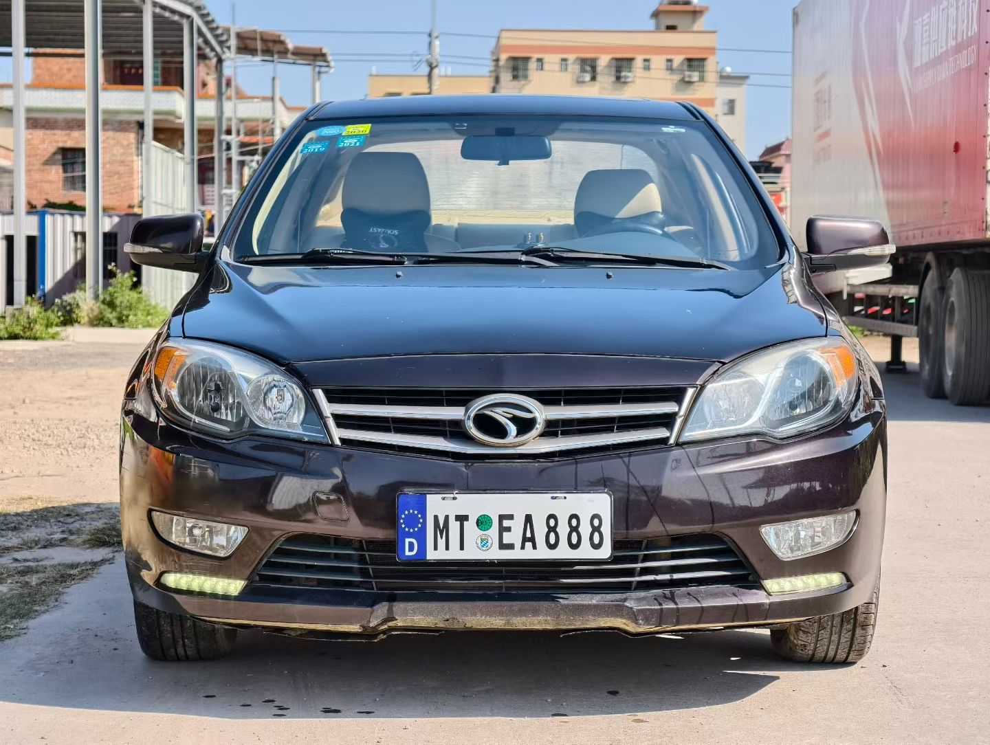 Soueast V5 Lingzhi 2013 car image #2