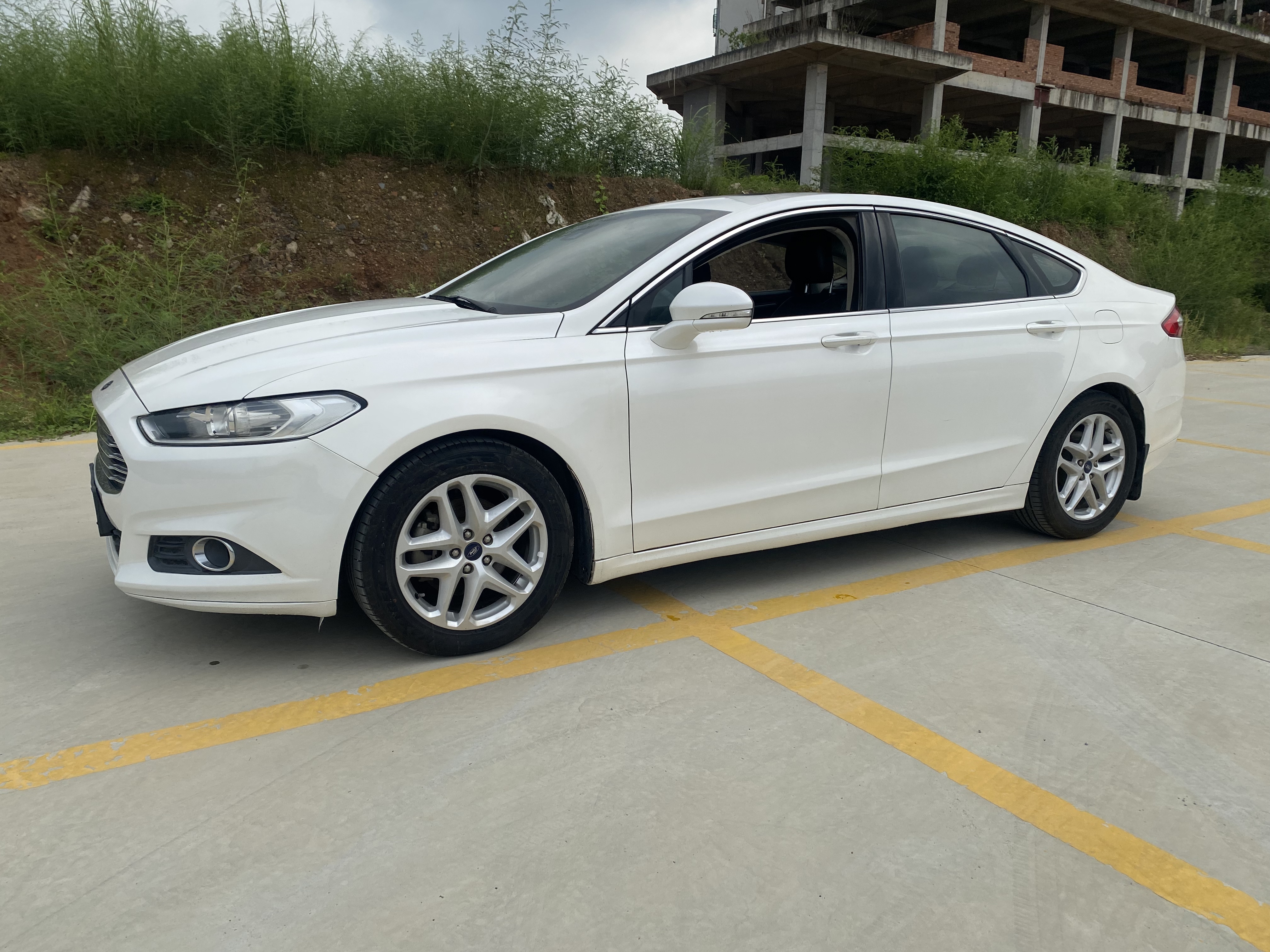 Ford Mondeo 2016 صورة سيارة #2