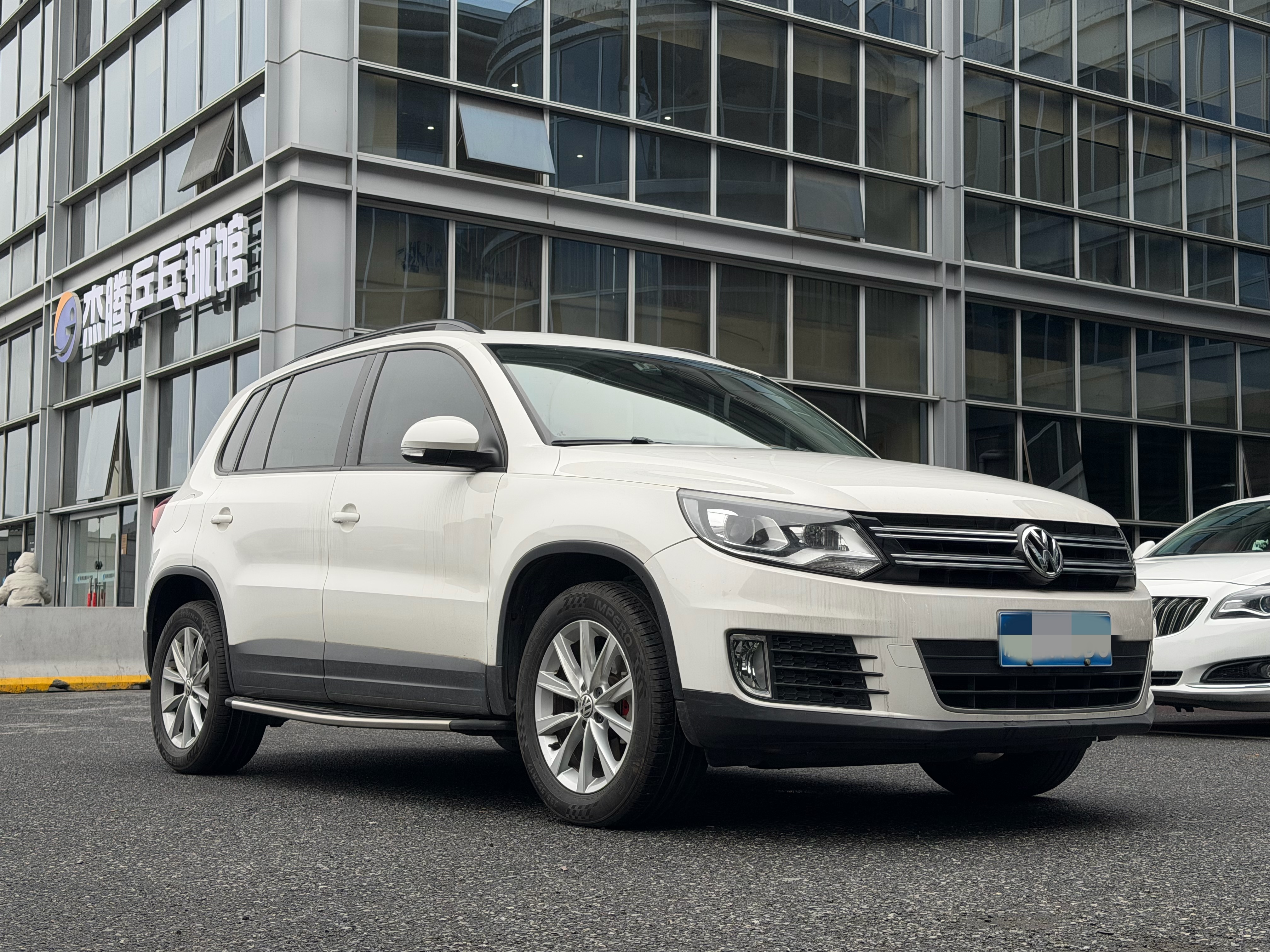 Volkswagen Tiguan 2017 imagem de carro #2