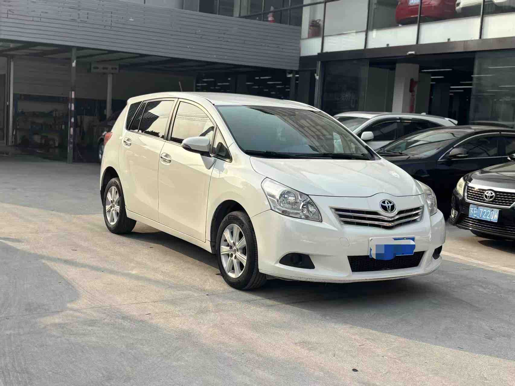 Toyota Verso 2015 #2 Toyota Verso 2015 car image #2