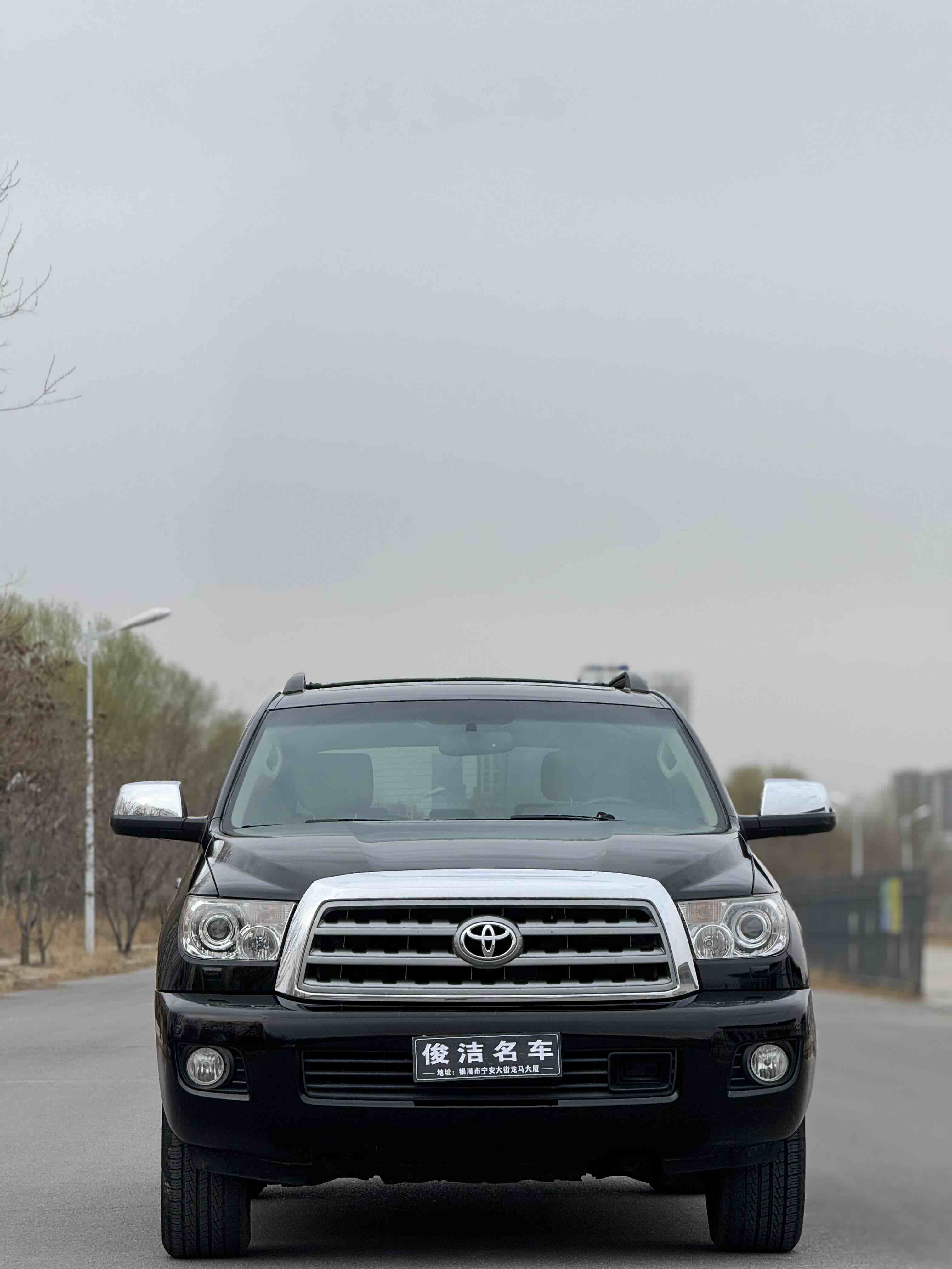 丰田 红杉 2011 汽车图片 #2