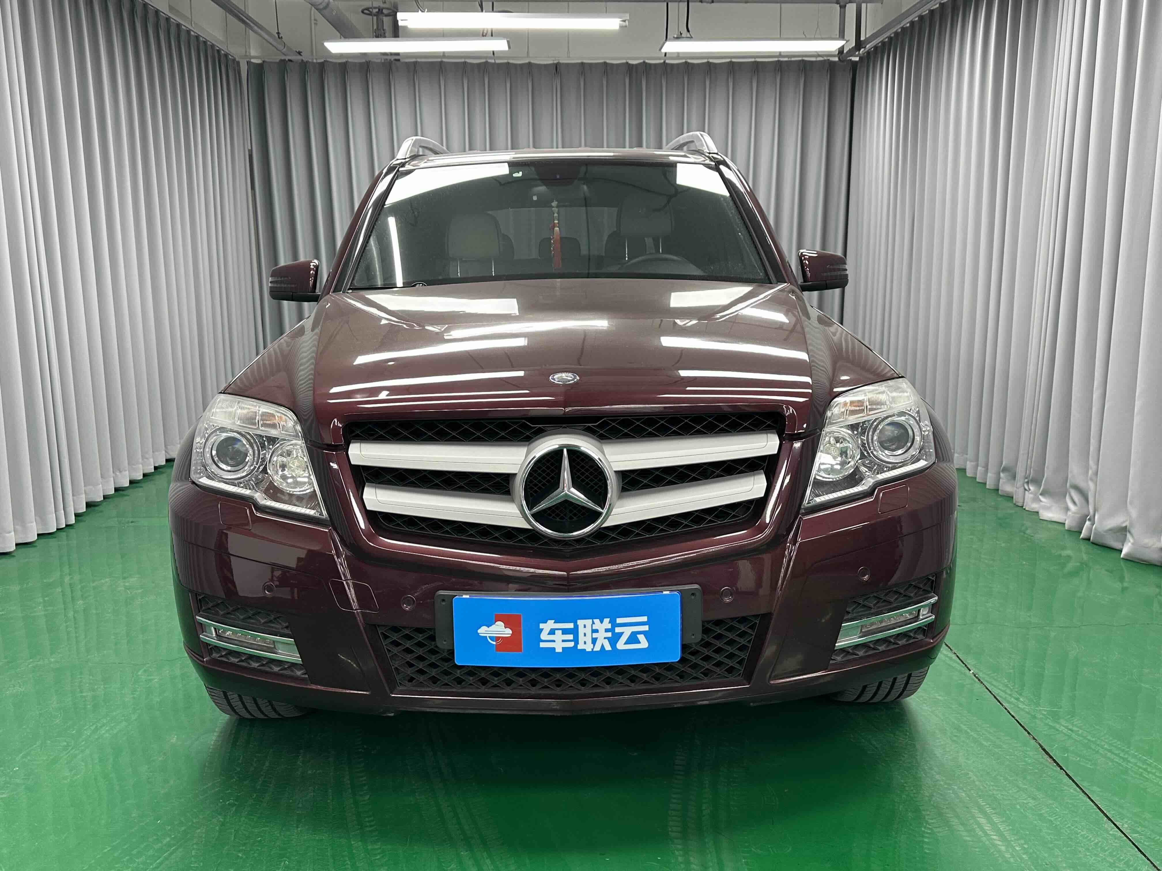 Mercedes-Benz GLK Class (Imported) 2010 car image #2