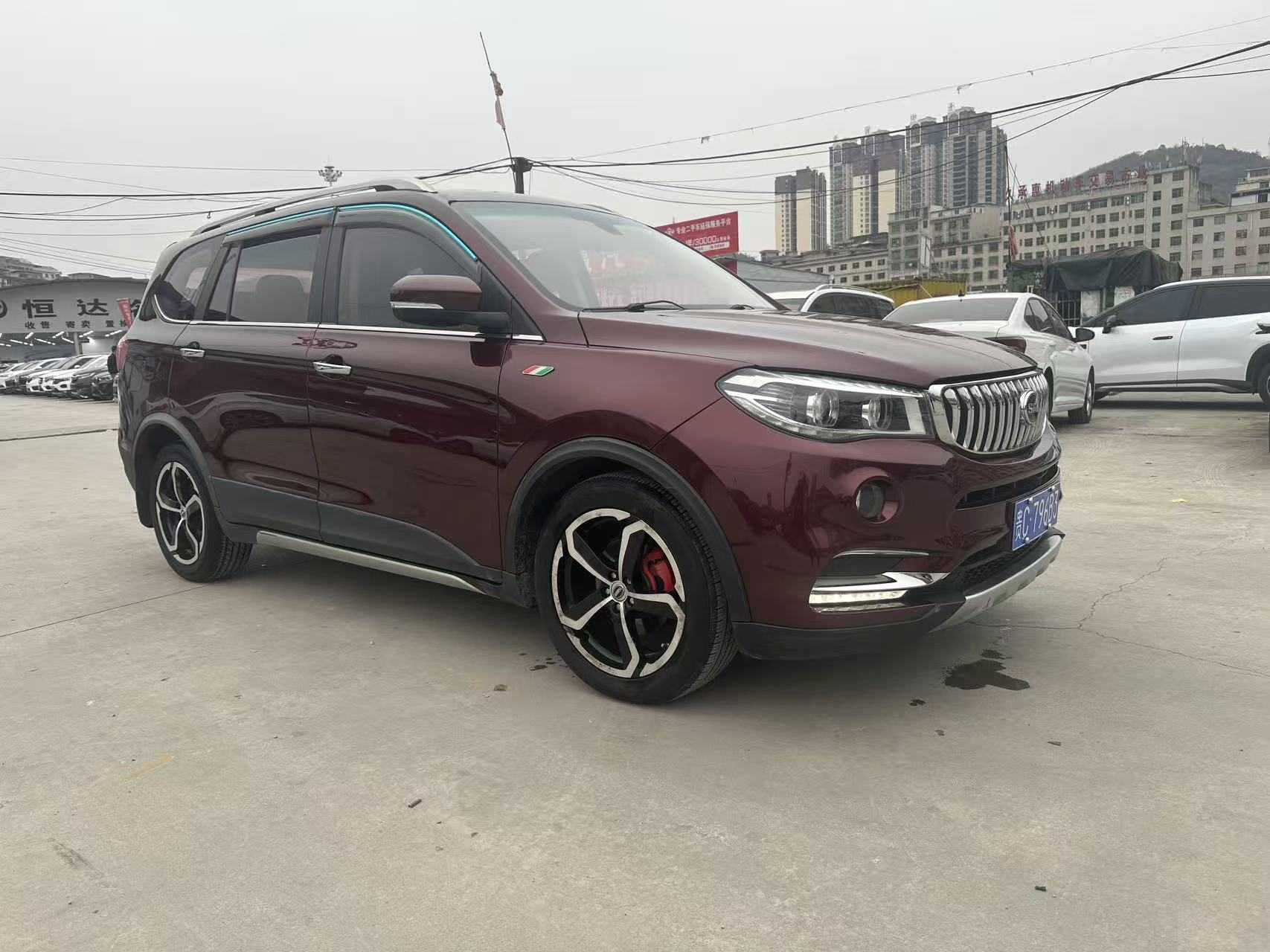 SWM斯威汽车 SWM斯威X7 2017 #2 SWM斯威汽车 SWM斯威X7 2017 汽车图片 #2