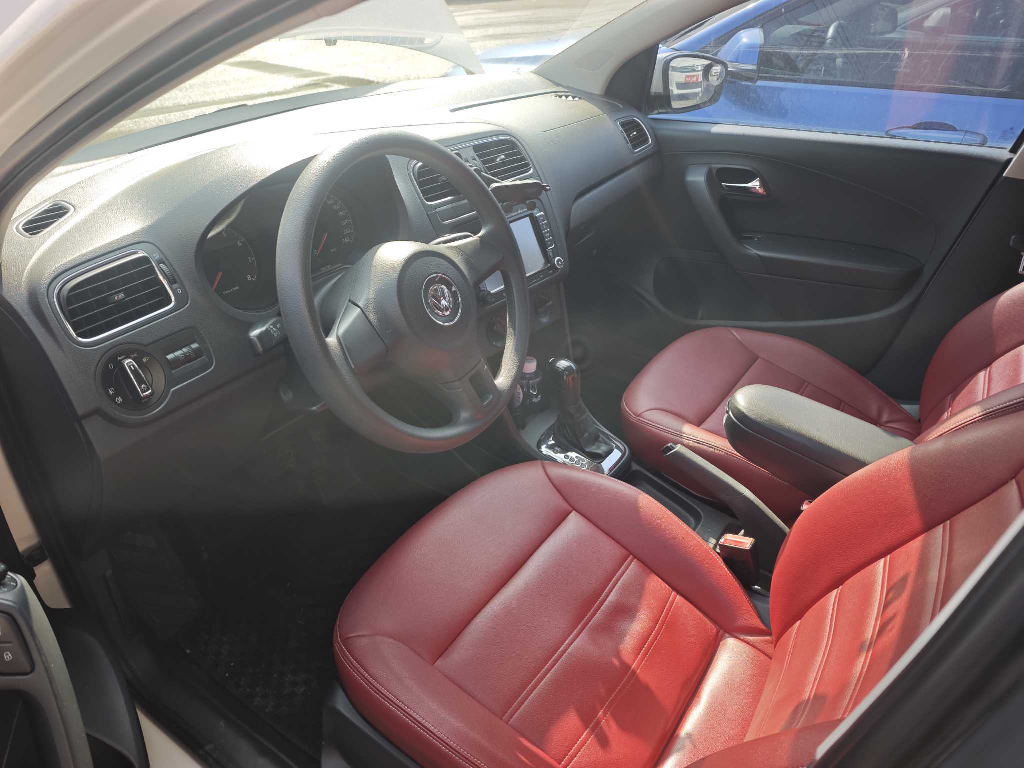 Volkswagen Polo 2014 immagine di auto #2