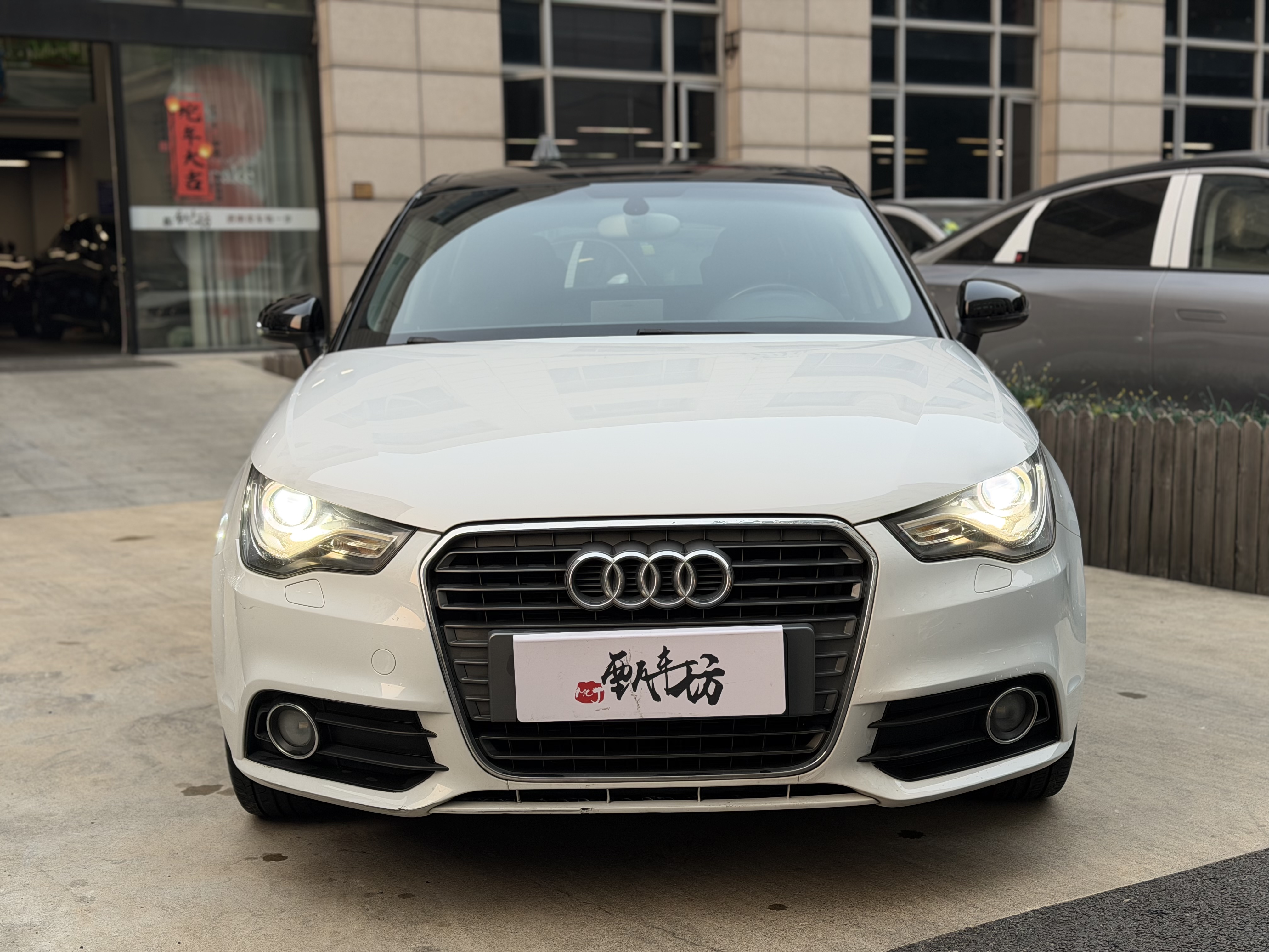 Audi A1 2014 car image #2