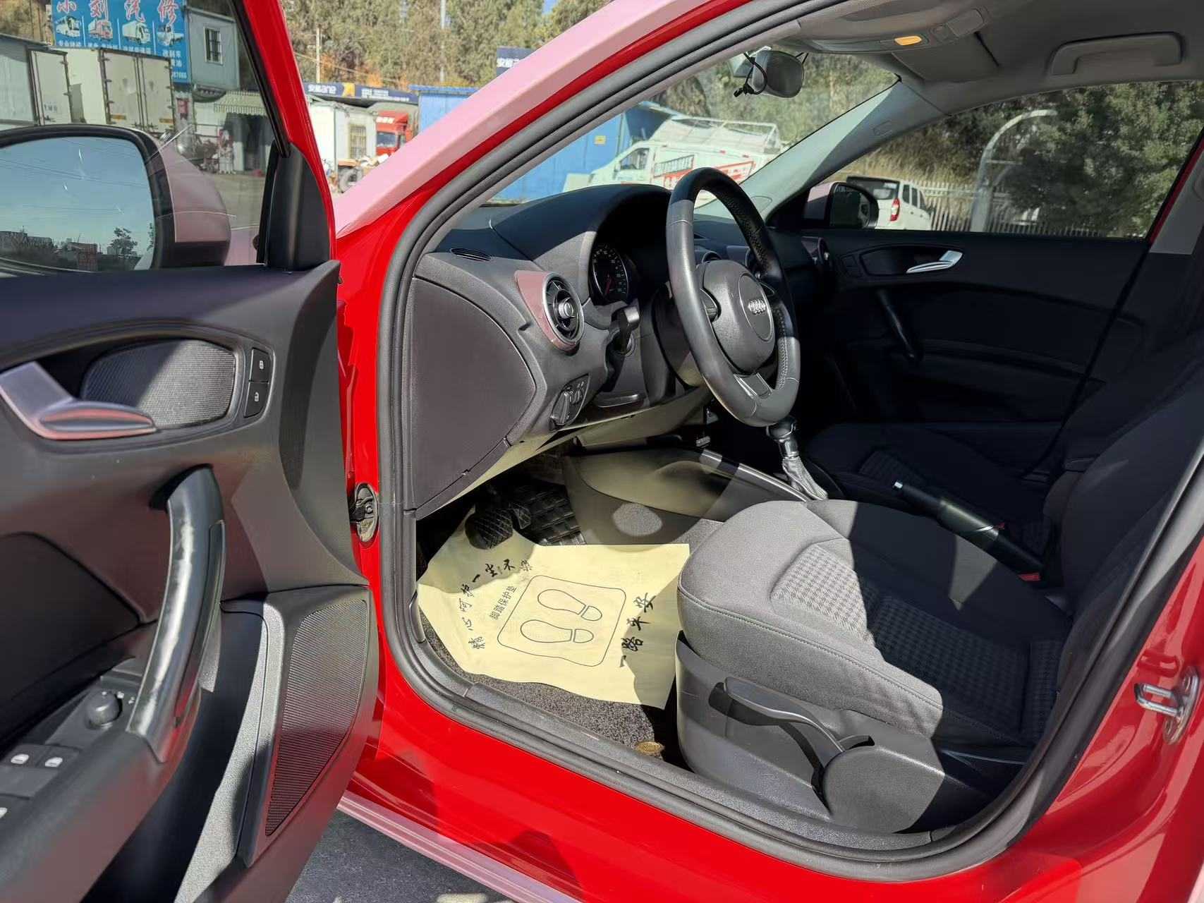 奥迪 奥迪A1 2015 汽车图片 #2