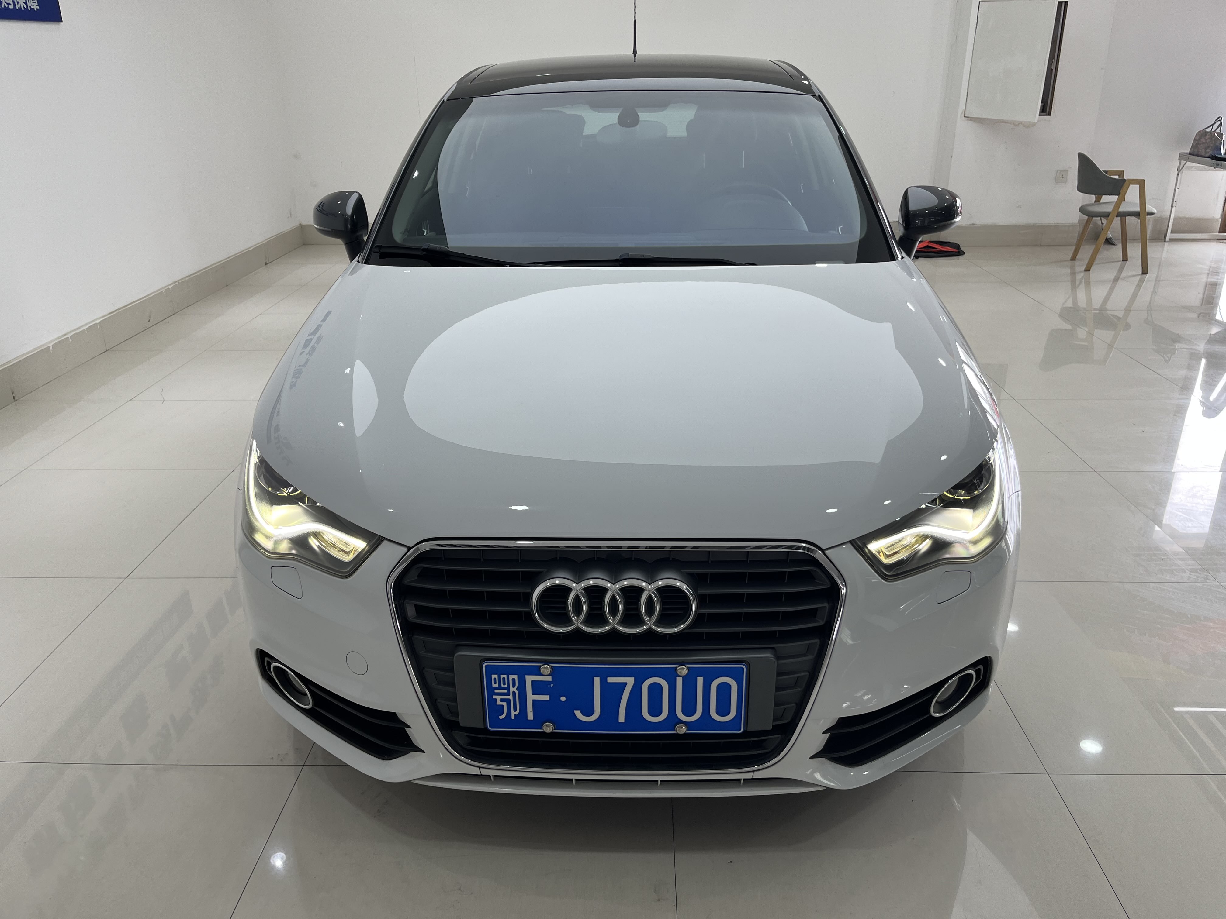 Audi A1 2014 car image #2