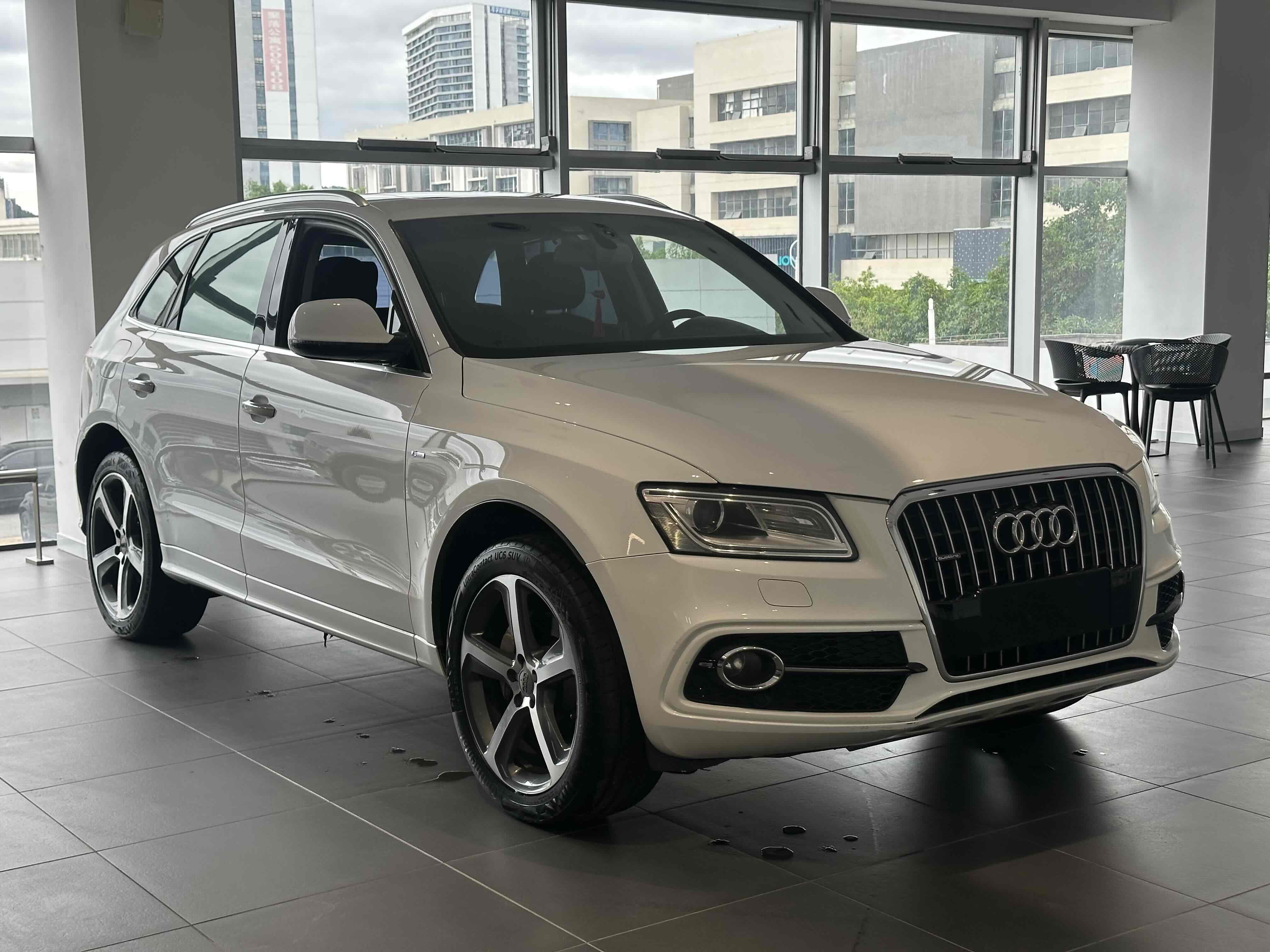 Audi Q5 (Imported) 2016 car image #2