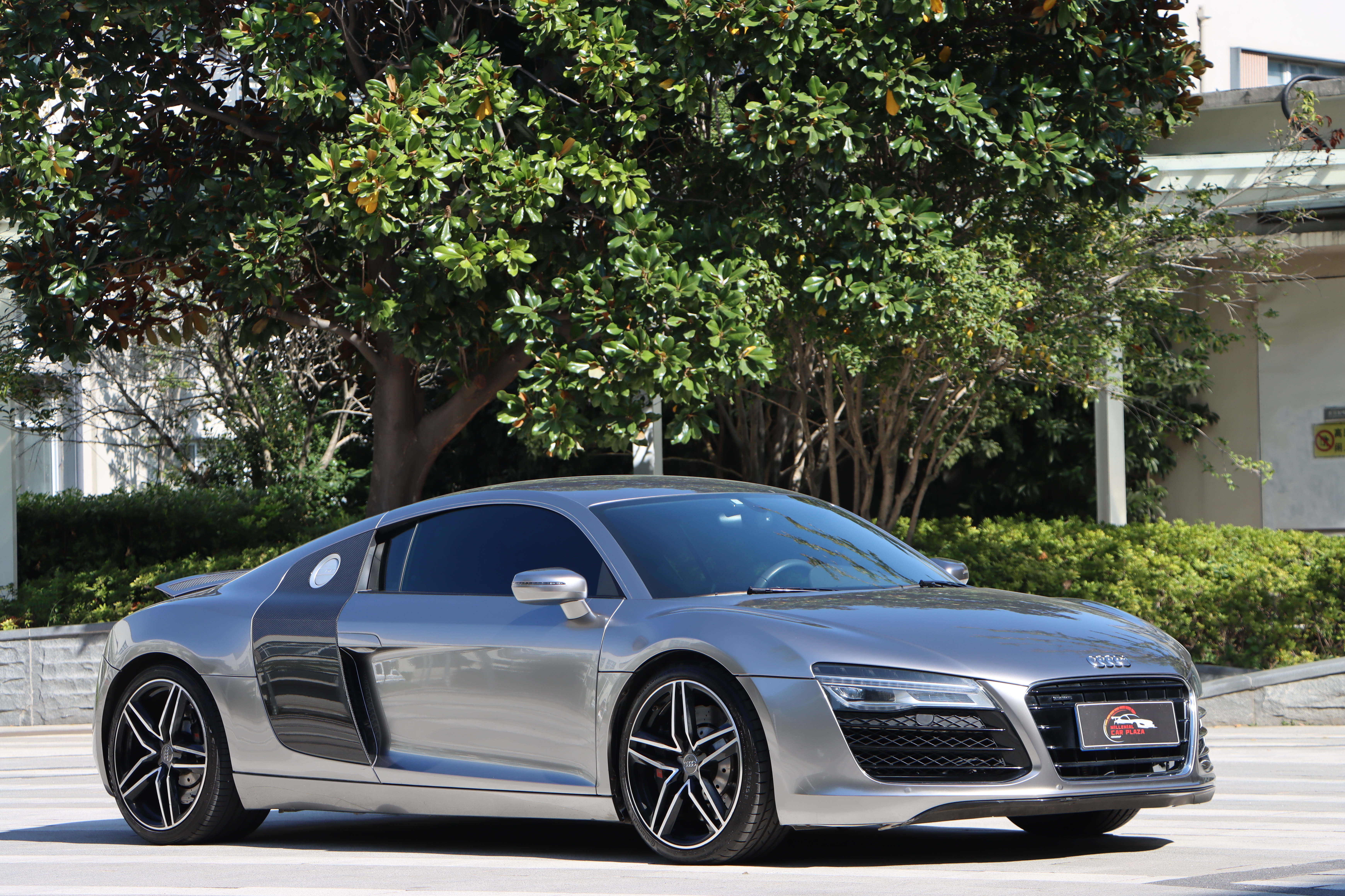 Audi R8 2016 car image #2