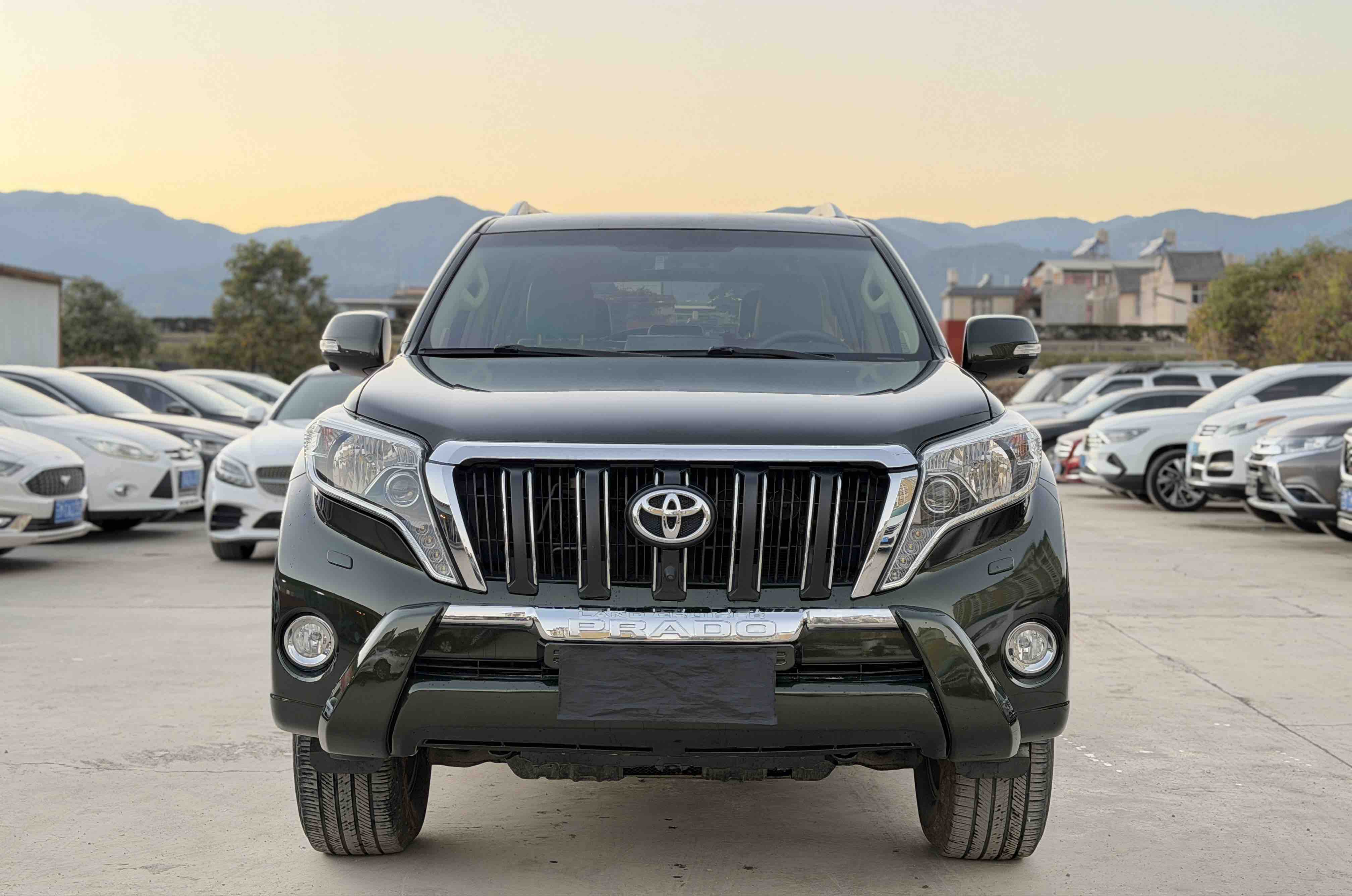 Toyota Prado (Imported) 2015 car image #2