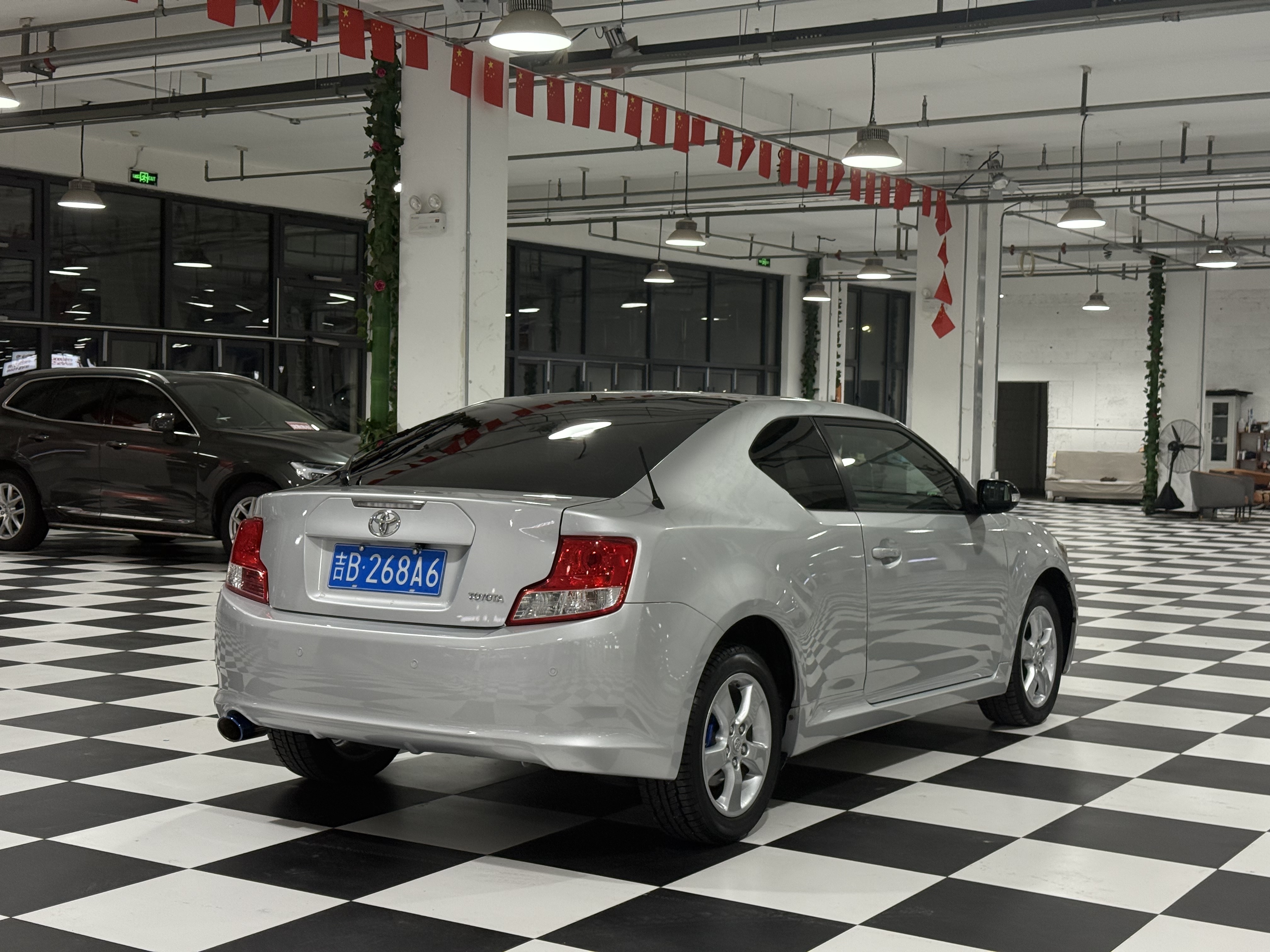 Toyota Zelas 2012 imagen de coche #2