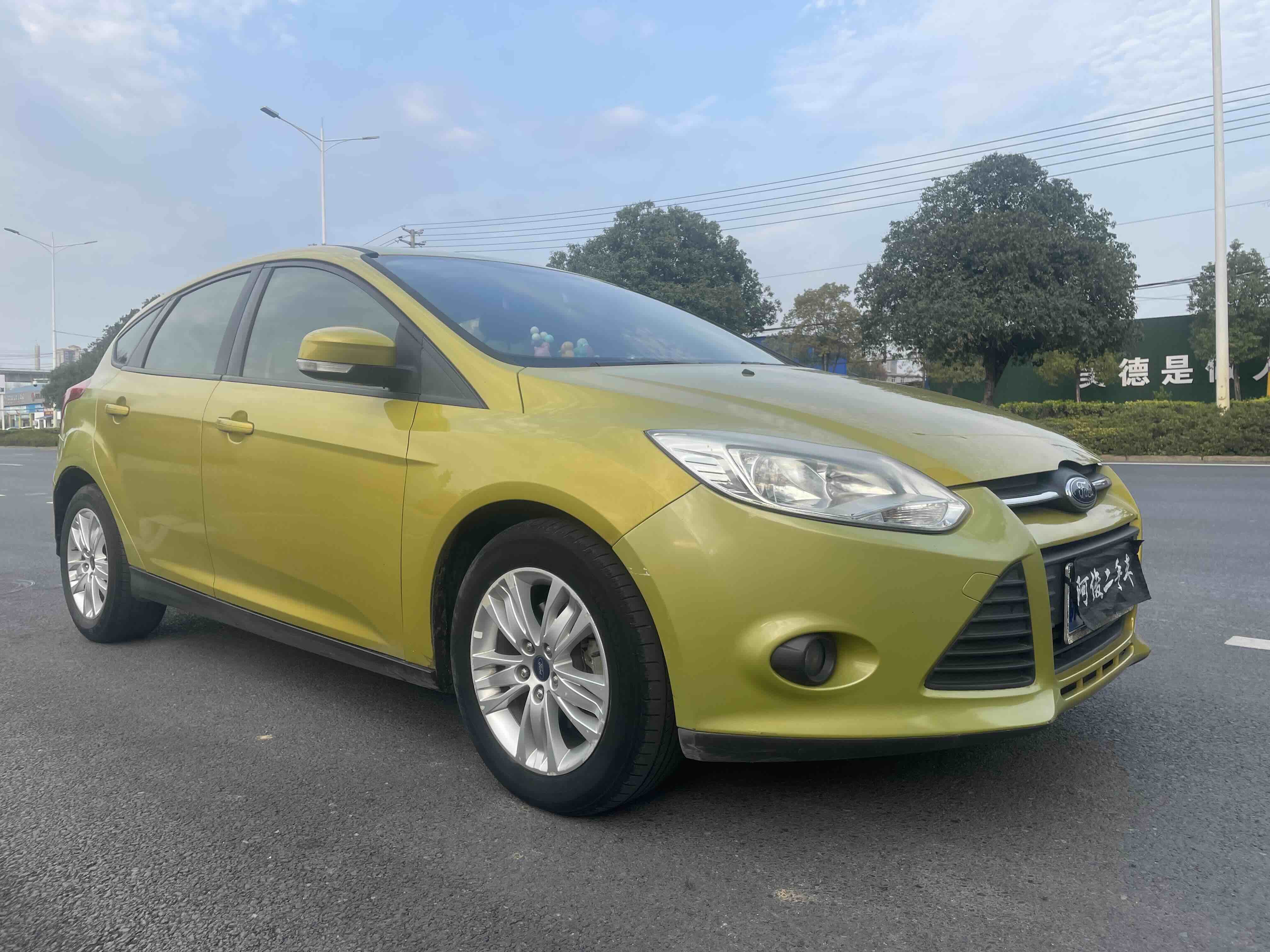 Ford Focus 2014 immagine di auto #2