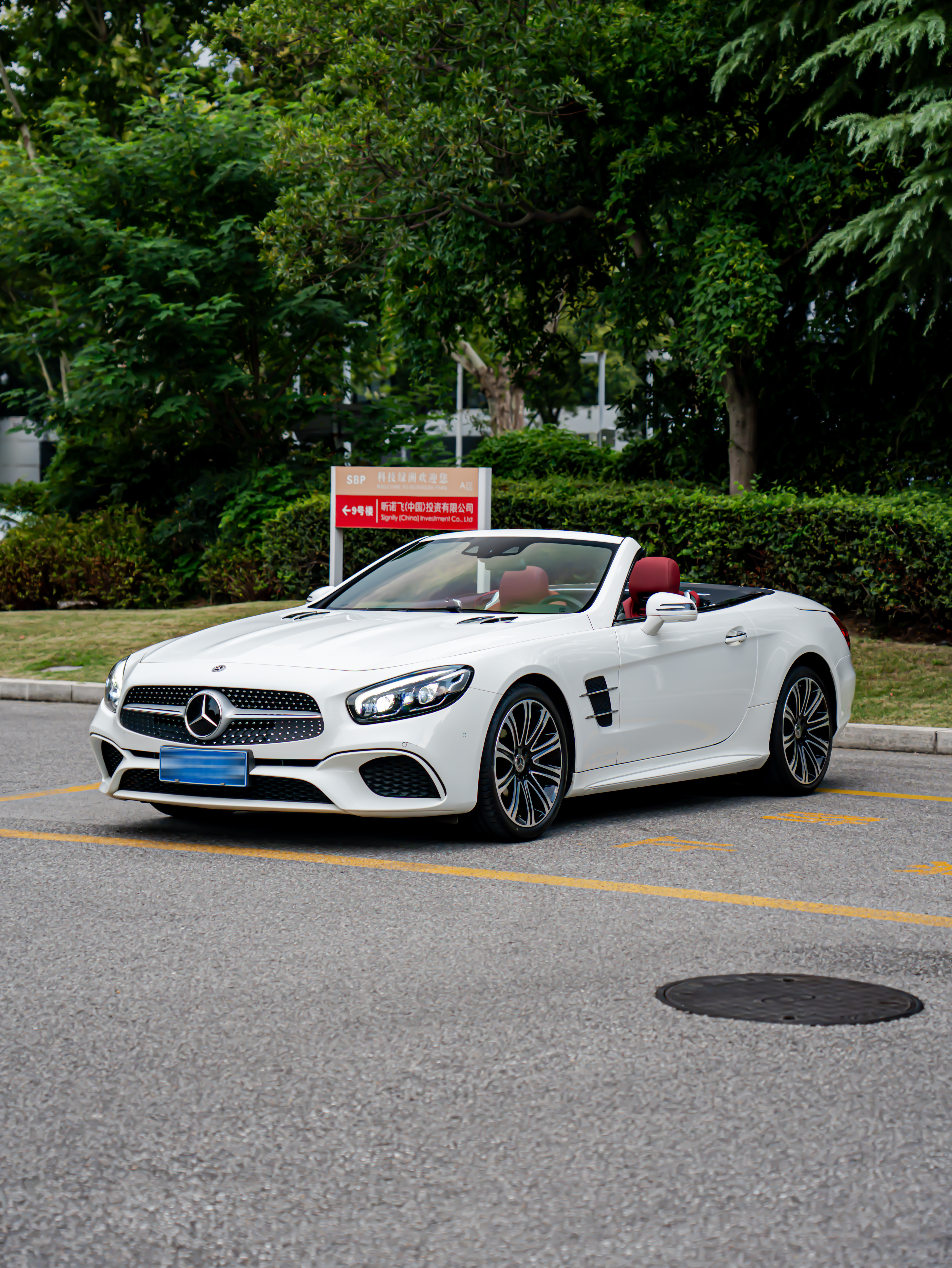 Mercedes-Benz SL Class 2017 car image #2