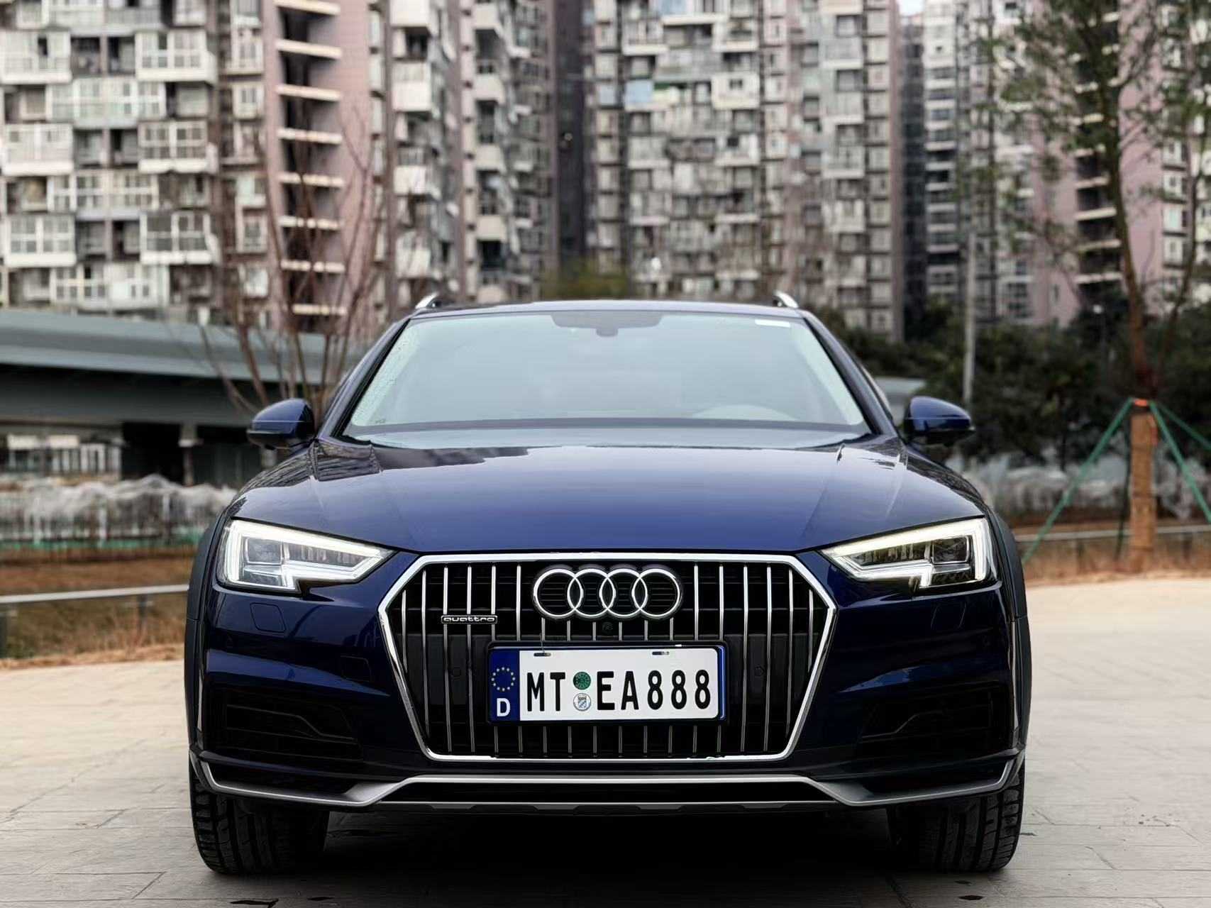 Audi A4 (Imported) 2017 #2 Audi A4 (Imported) 2017 car image #2