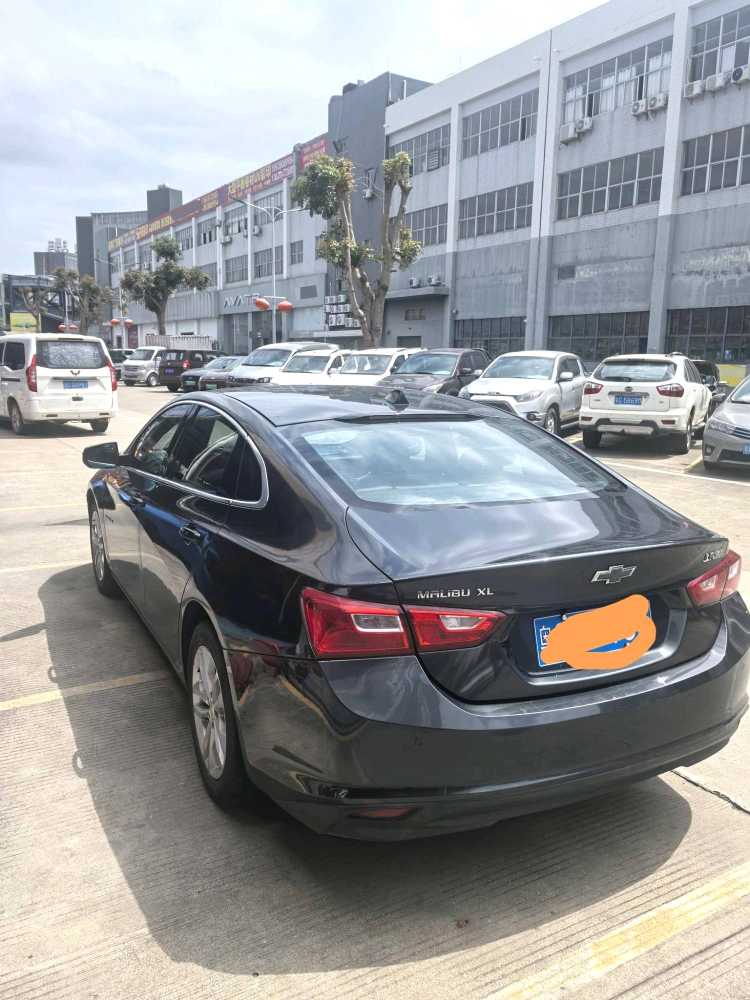 Chevrolet Malibu XL 2016 immagine di auto #2