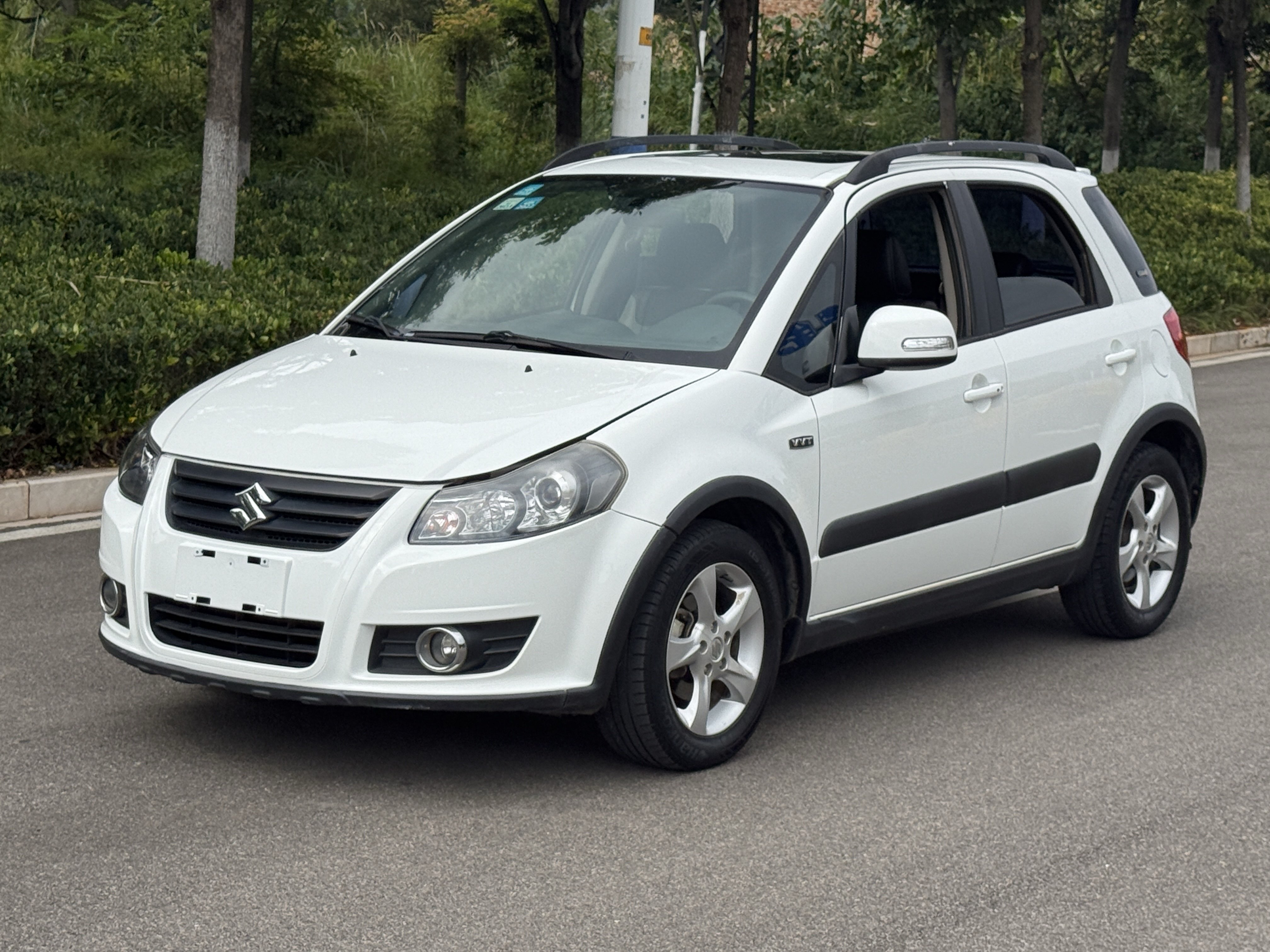 Suzuki SX4 Sedan 2011 imagen de coche #2