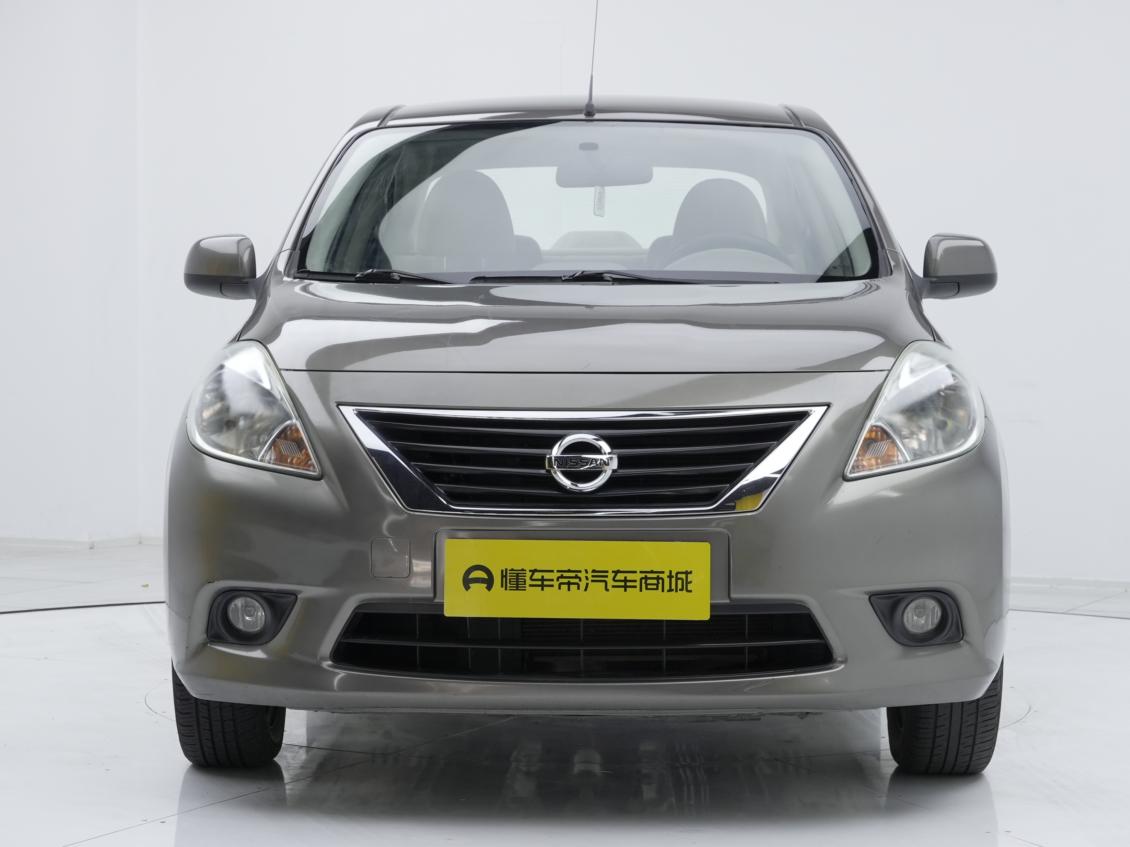 日产 阳光 2012 汽车图片 #2