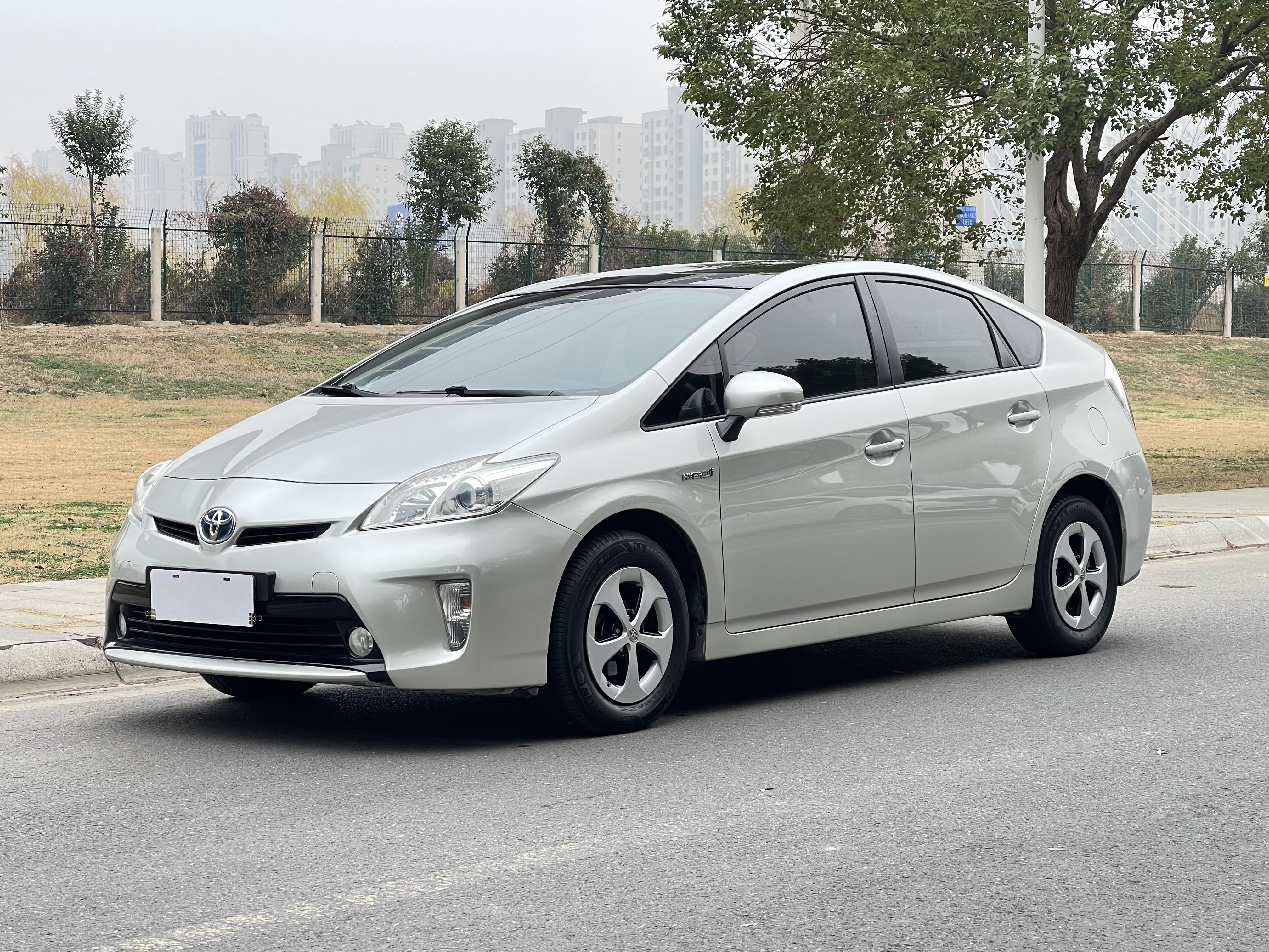 Toyota Prius 2014 #2 Toyota Prius 2014 car image #2