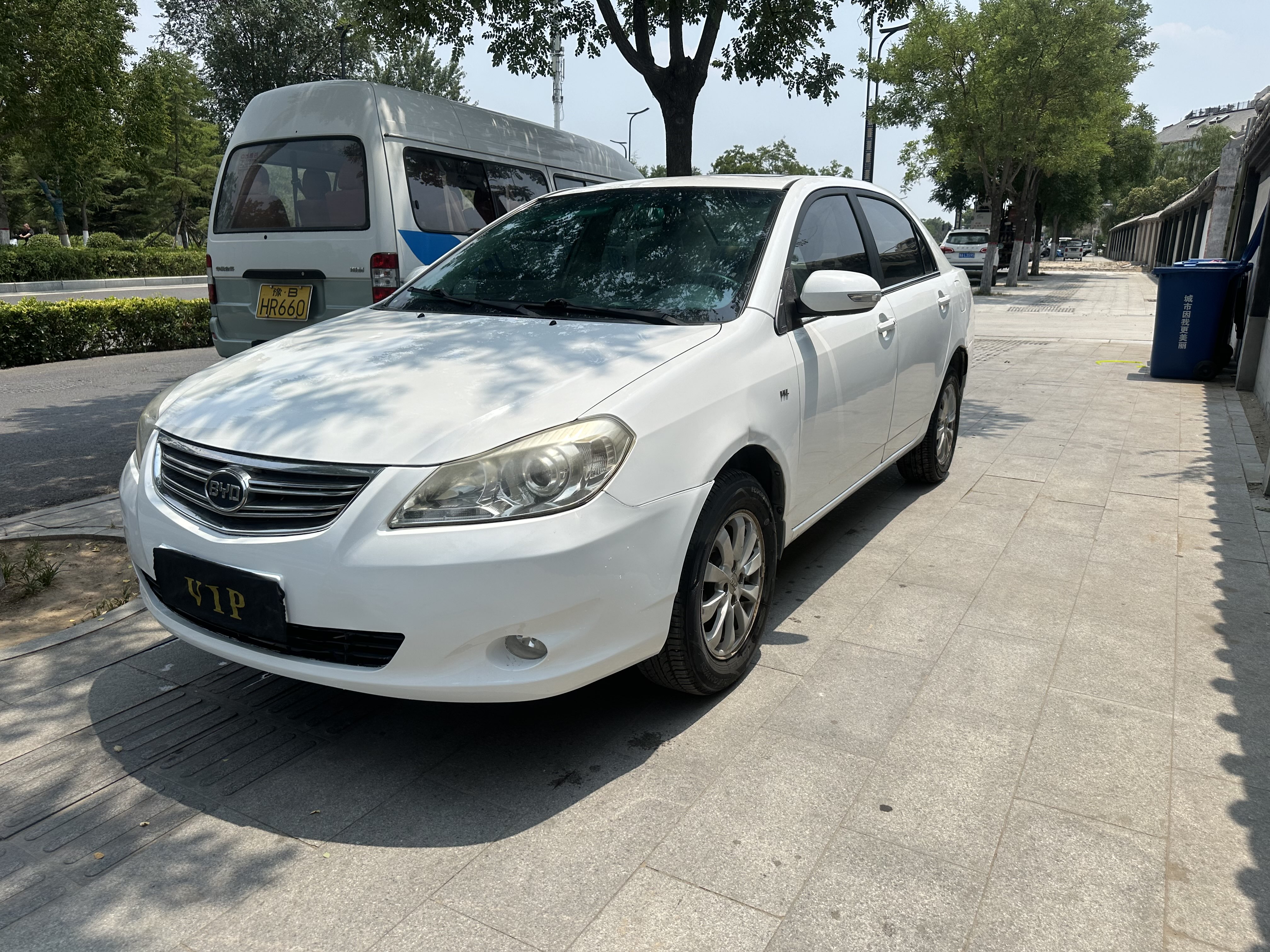 BYD G3 2015 car image #2